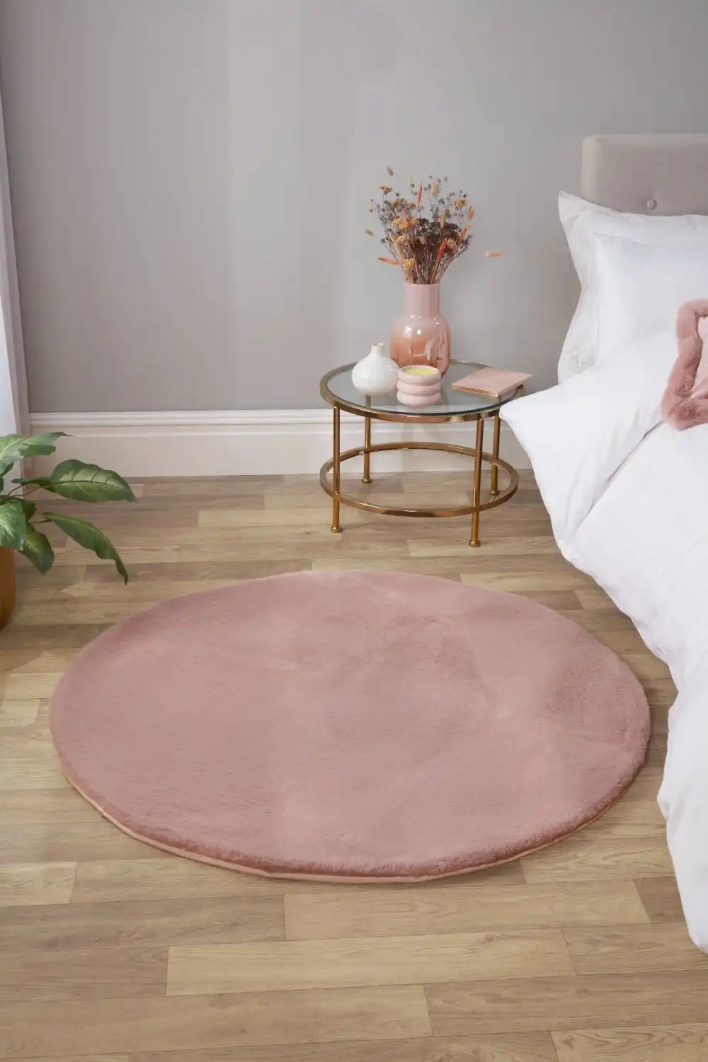 Luxe Faux Fur Blush Rug - Image 6