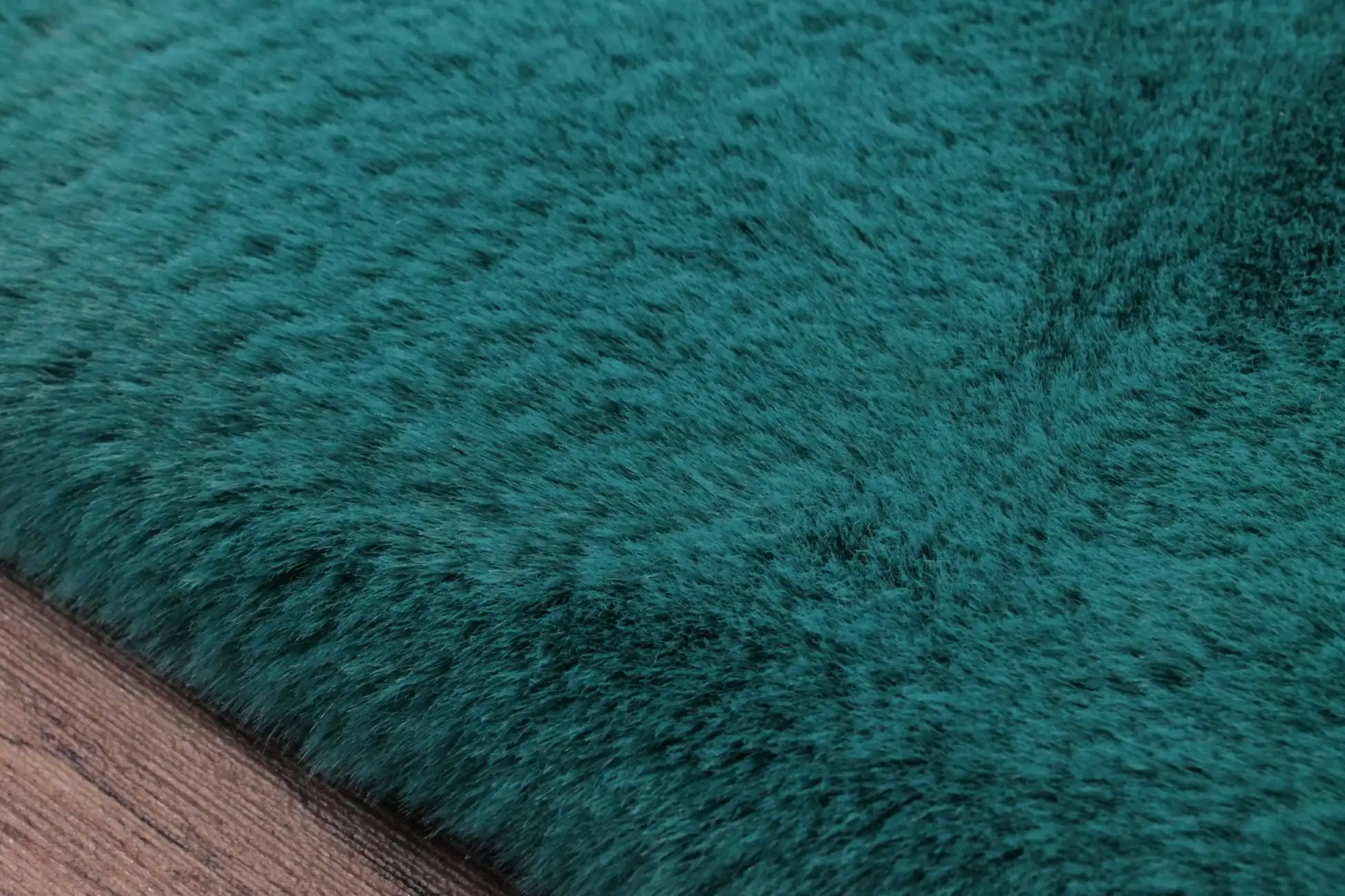Luxe Faux Fur Teal Rug - Image 3