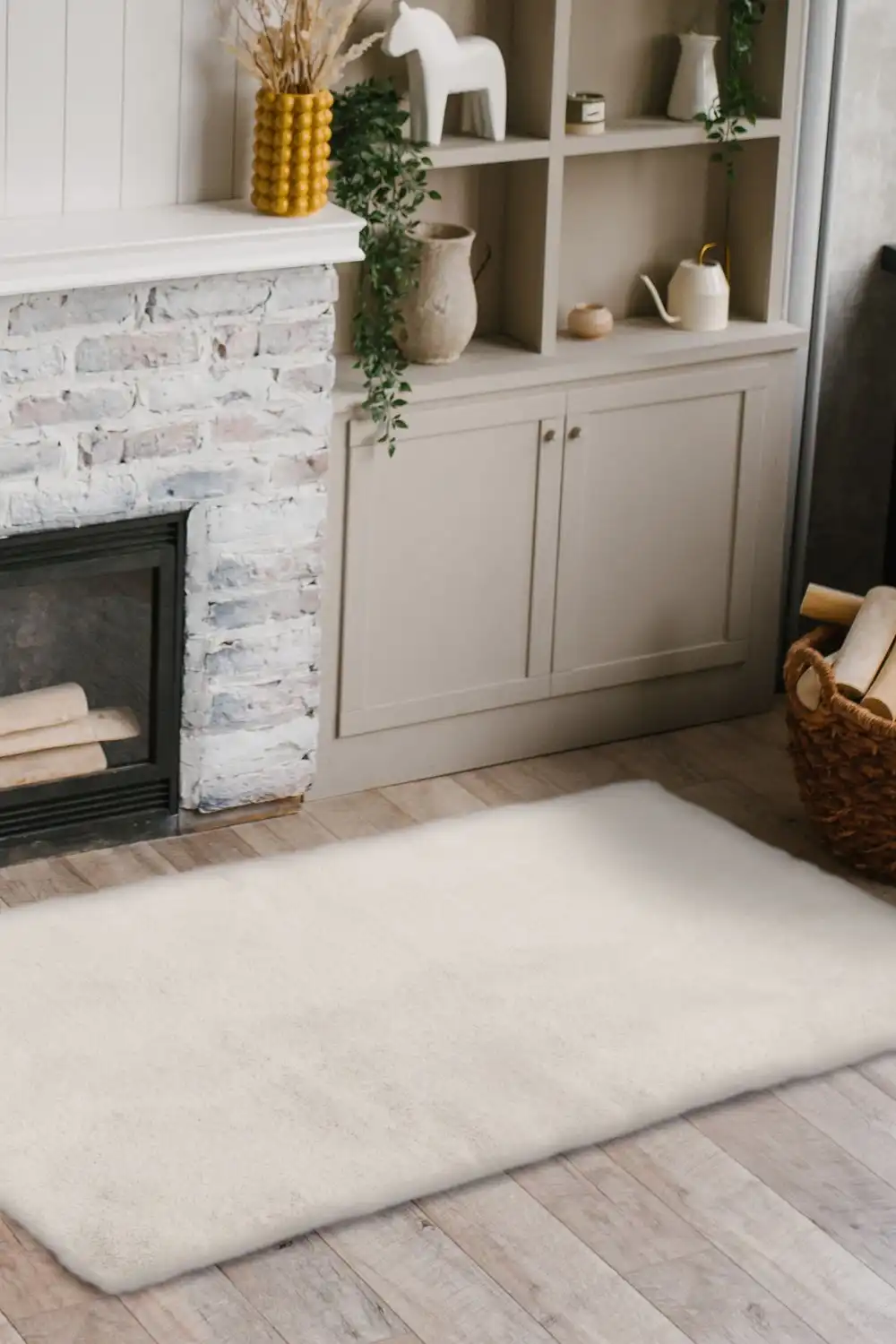 Luxury Faux Fur Melrose Ivory Rug - Image 2