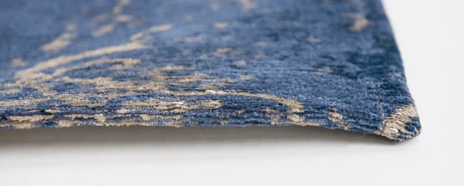 Mad Men Cracks 8629 Abyss Blue Indoor Outdoor Washable Rug - Image 3