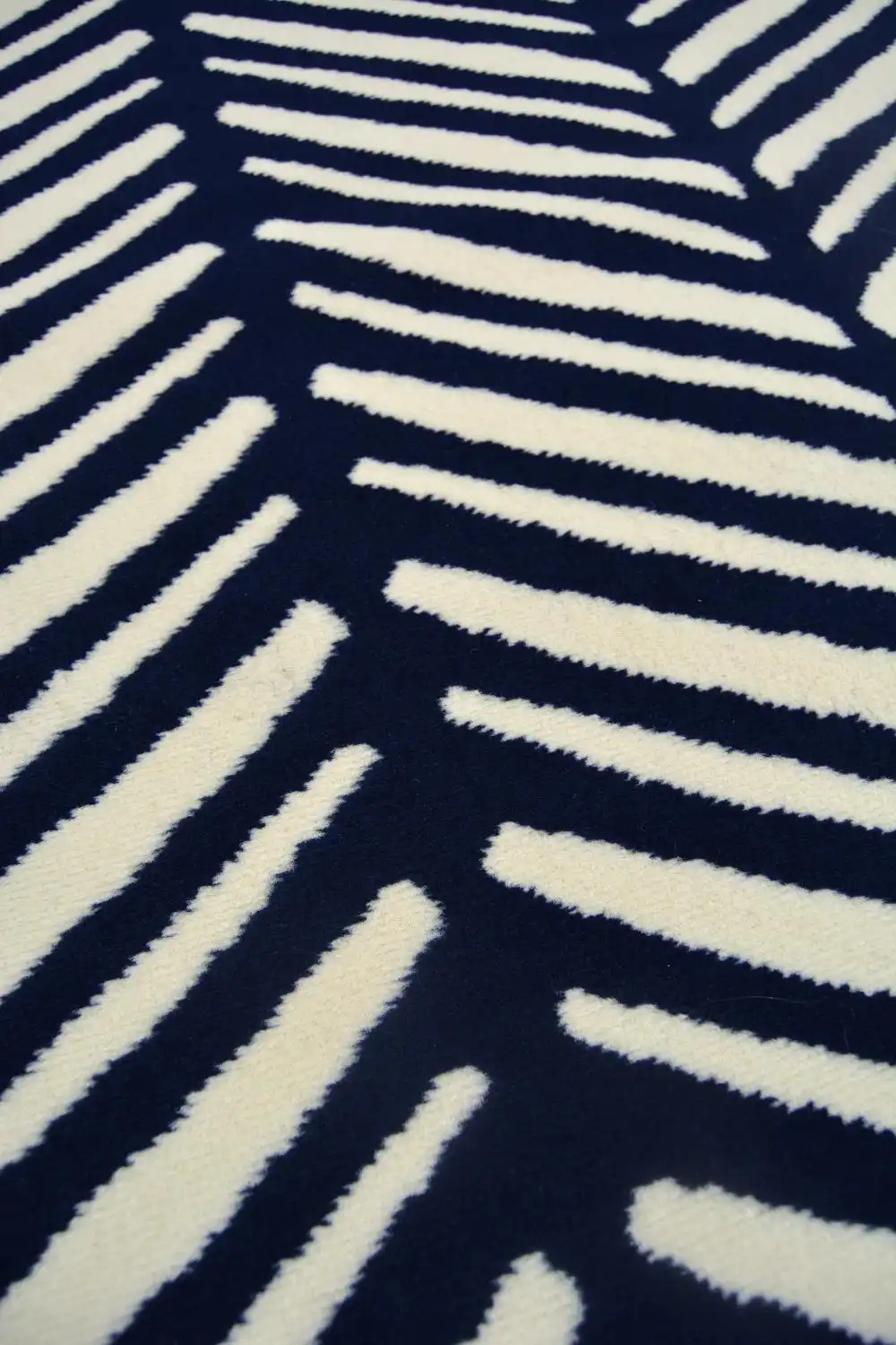 Maestro HERRINGBONE NAVY Rug - Image 5