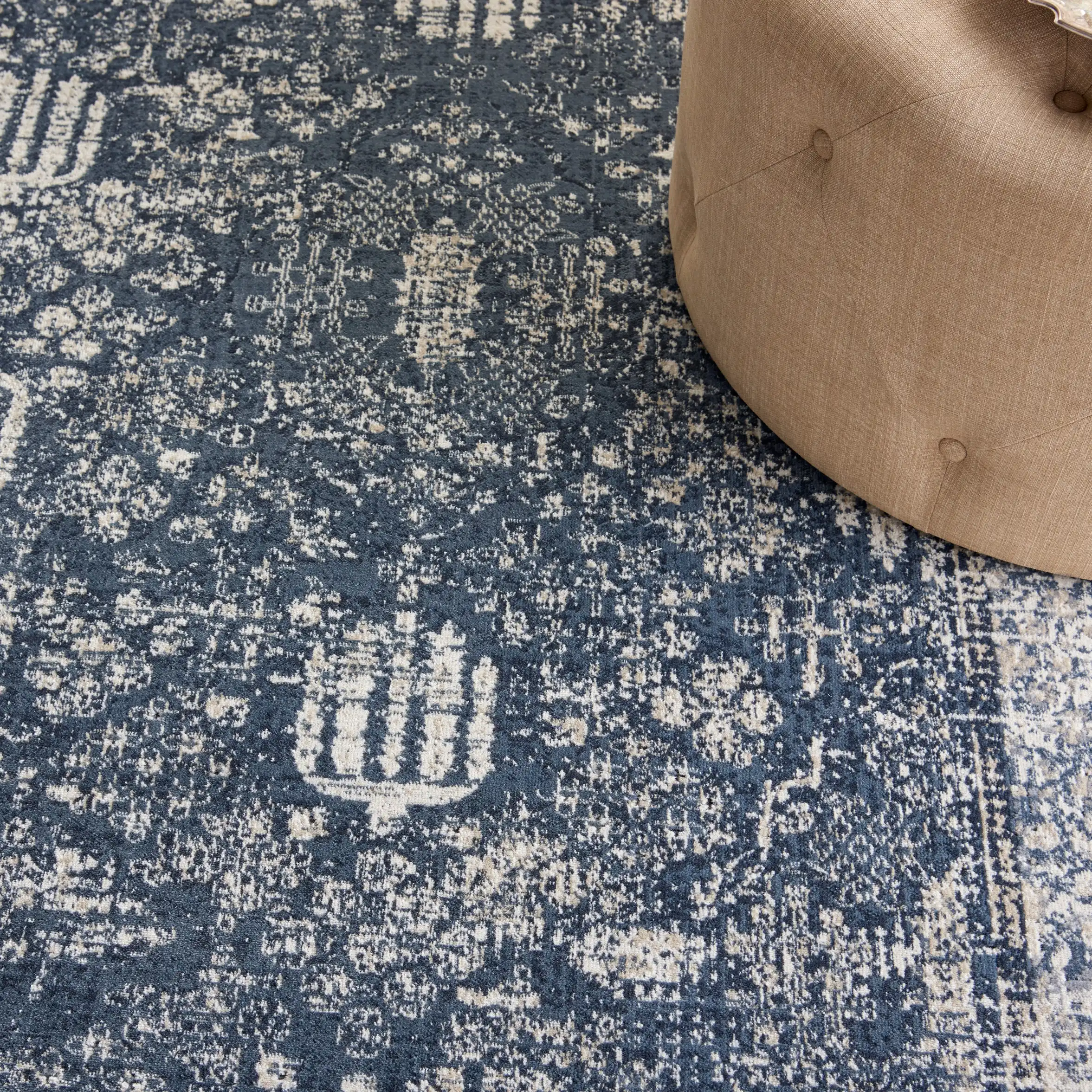 Malta MAI12 Navy Ivory Rug - Image 3