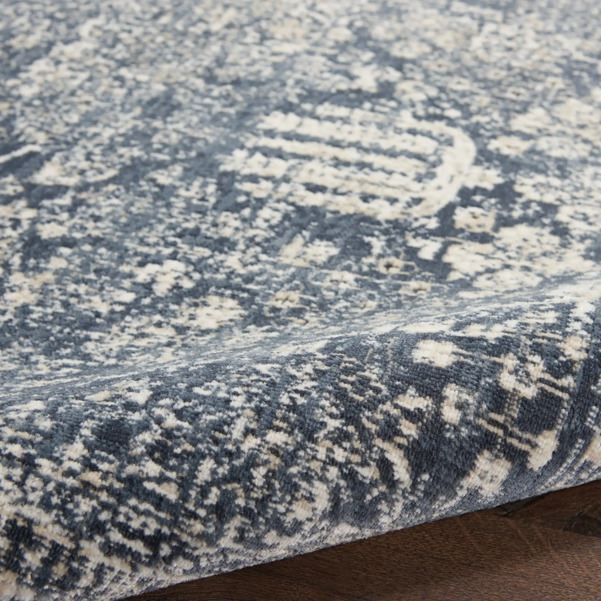Malta MAI12 Navy Ivory Rug - Image 4