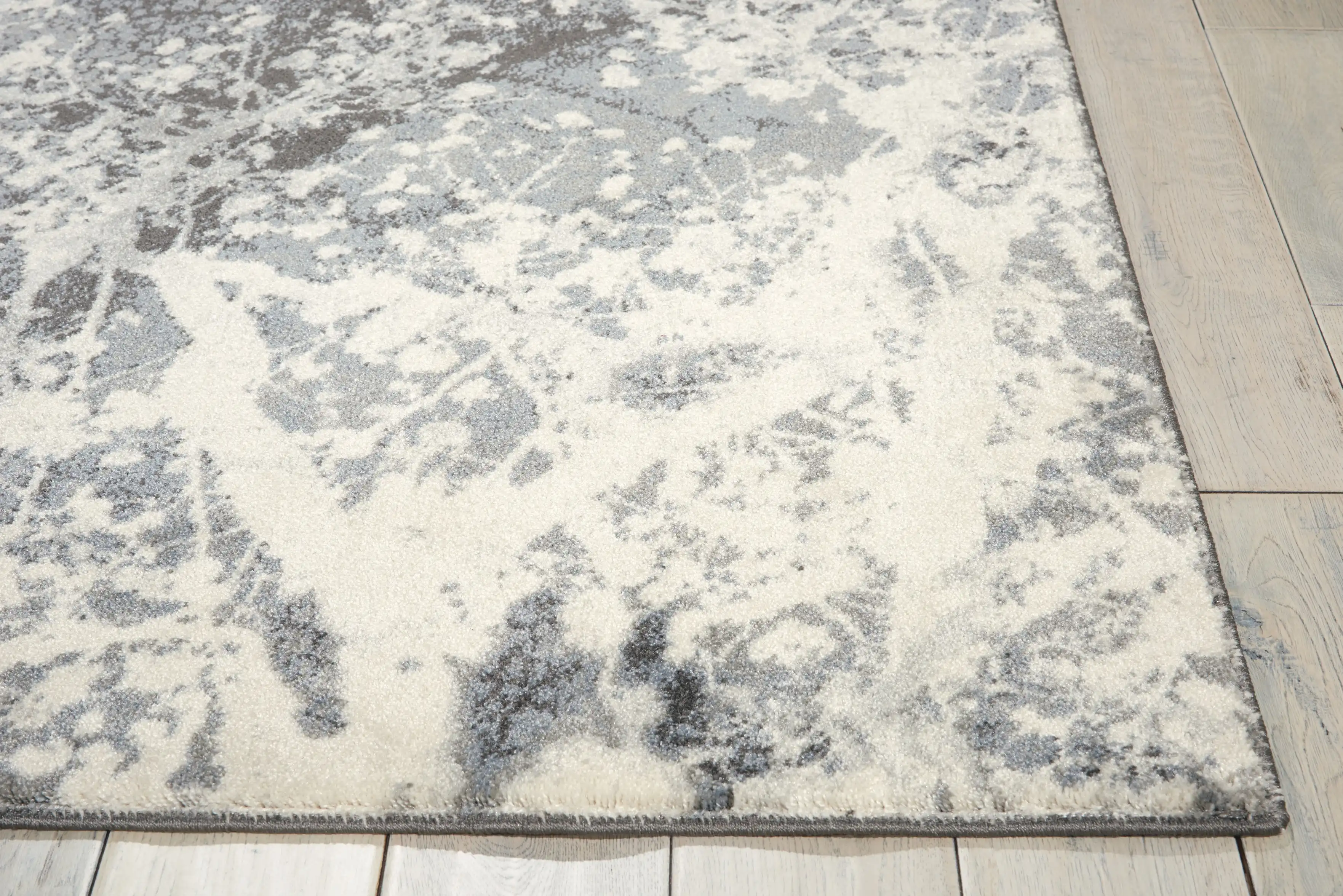 Maxell MAE11 Grey Rug - Image 2
