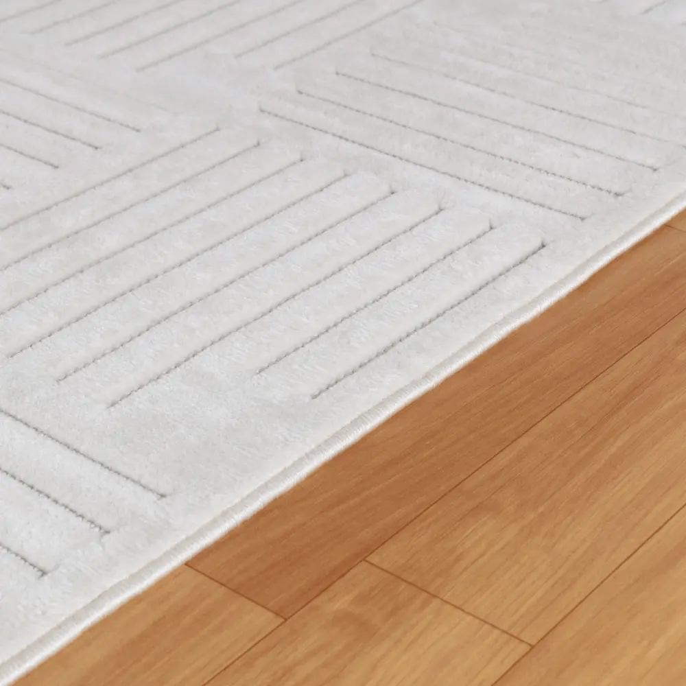 Midori In- & Outdoor 3D High & Low Pile Textured White Rug - Image 6