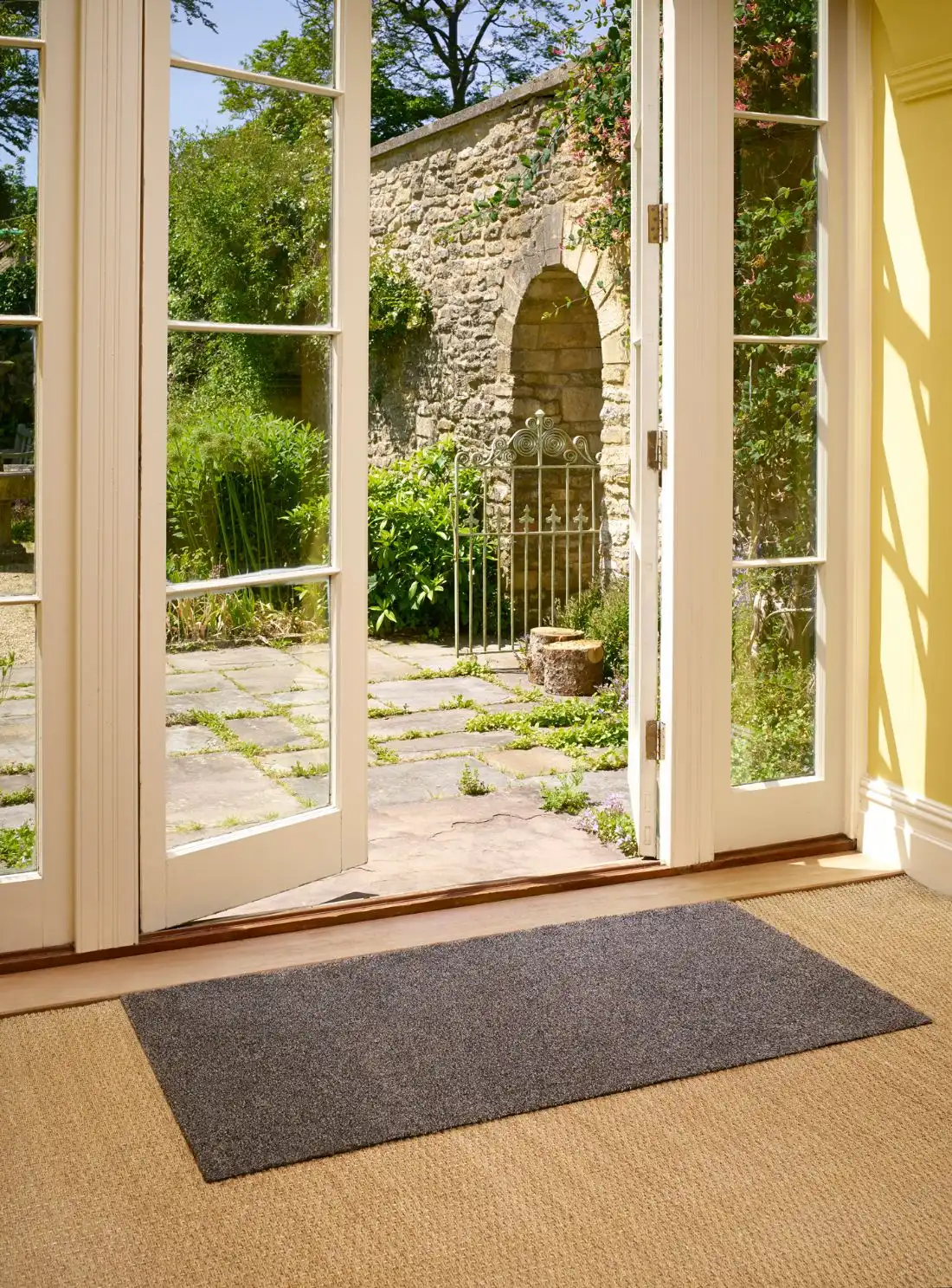Multi Grip Seal Rug - Image 3