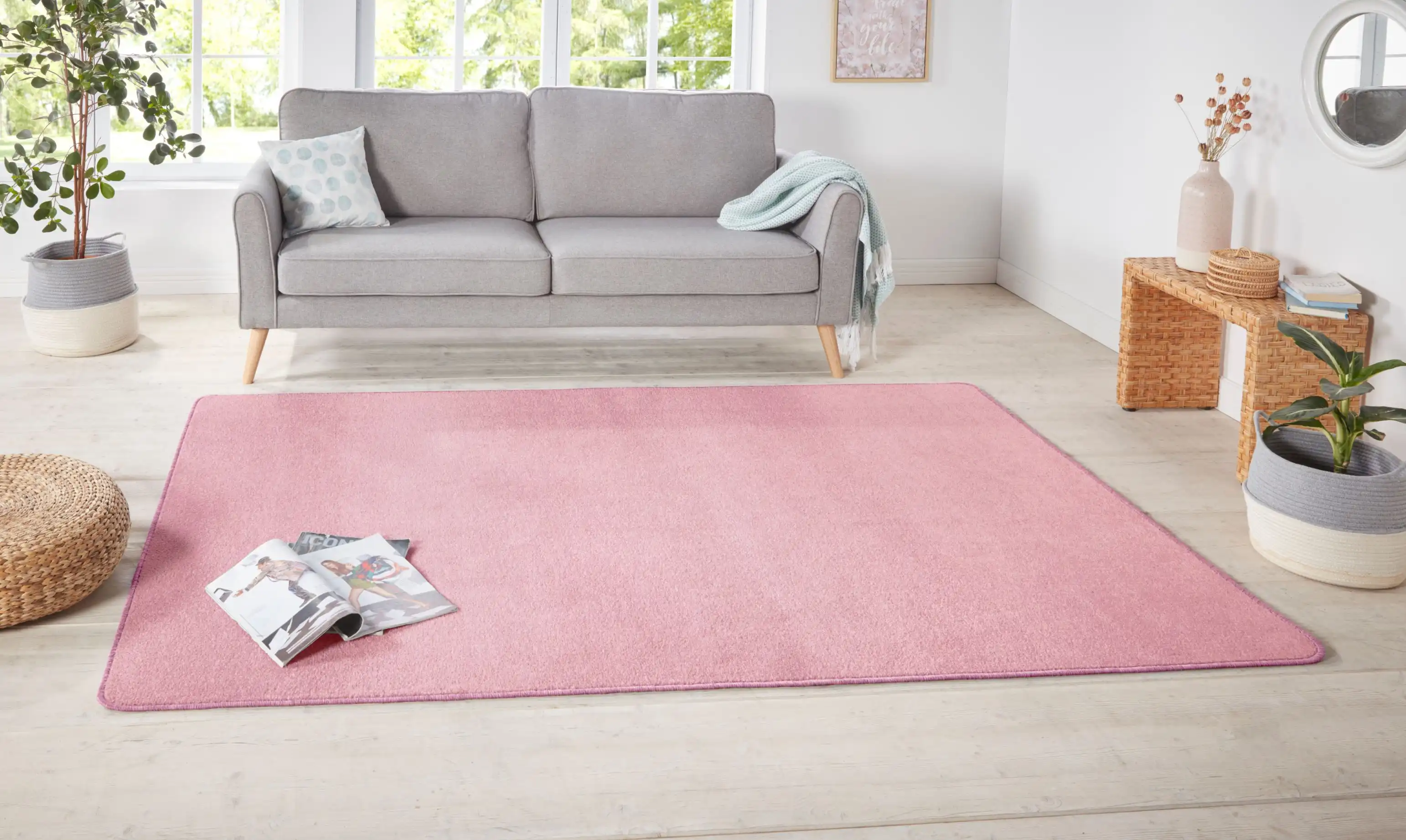 Nasty 104446 Light Rose Rug