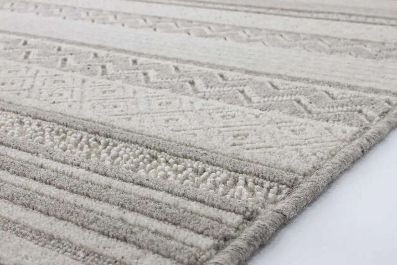 Noble Oni Light Grey Rug - Image 3