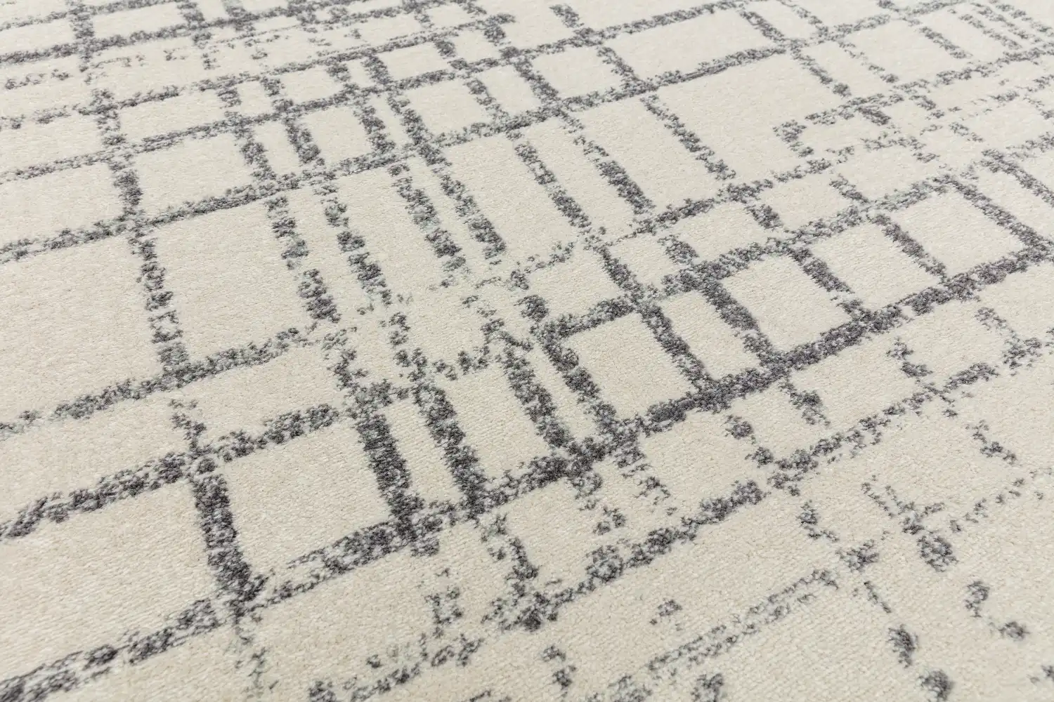 Nova NV31 Grid Grey Rug - Image 5