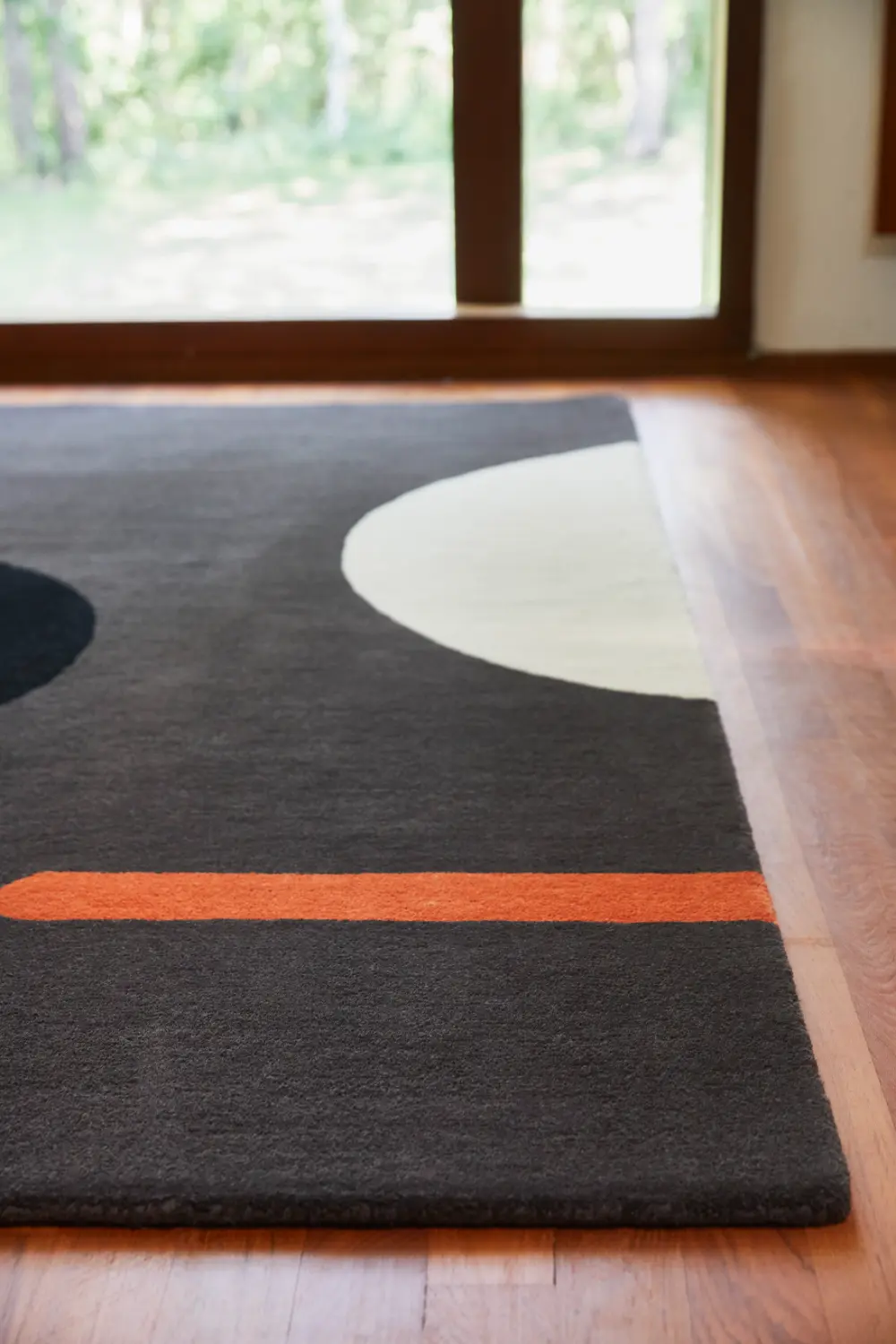 Orla Kiely Geo Flower Graphite 060605 Rug - Image 2