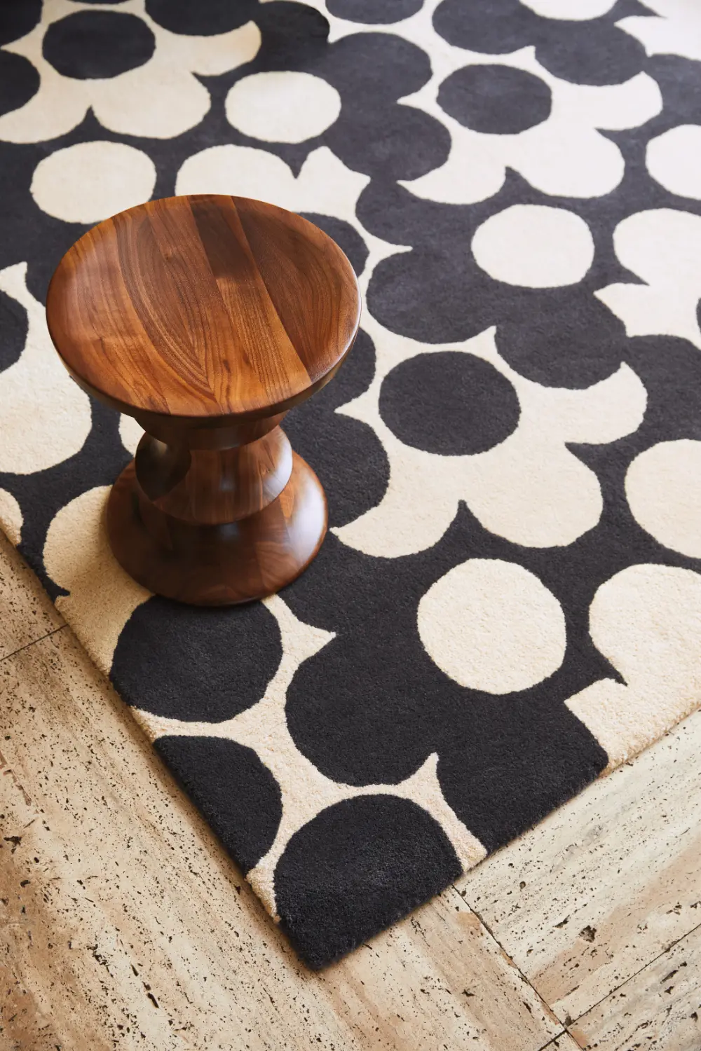 Orla Kiely Puzzle Flower Slate 060905 Rug - Image 3