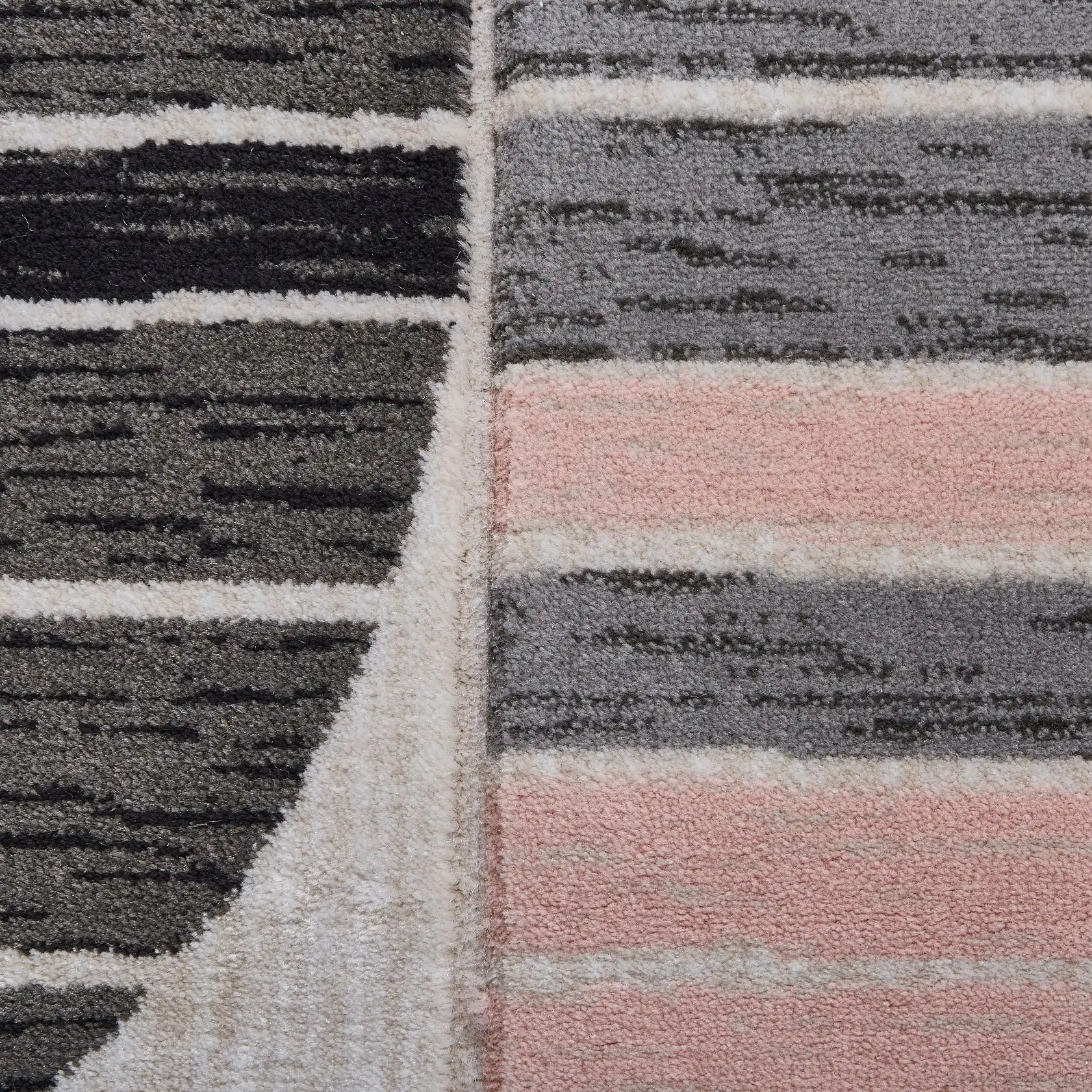 Pemboke HB33 Grey Rose Rug - Image 4