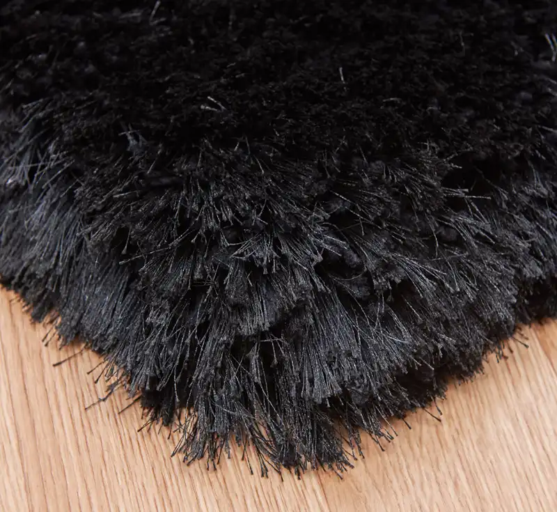 Plush Black Rug - Image 3