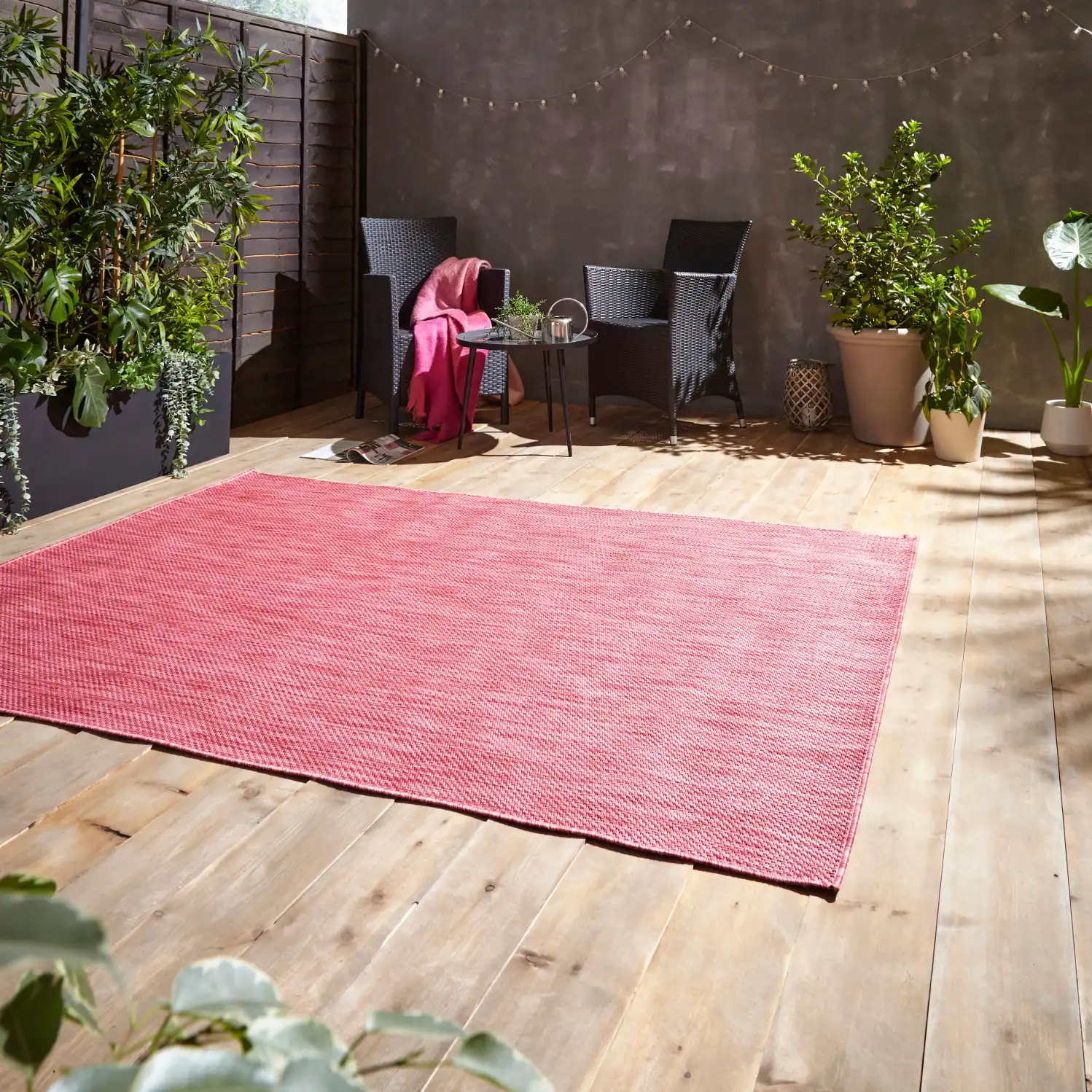 POP! Outdoors Red Rug - Image 3