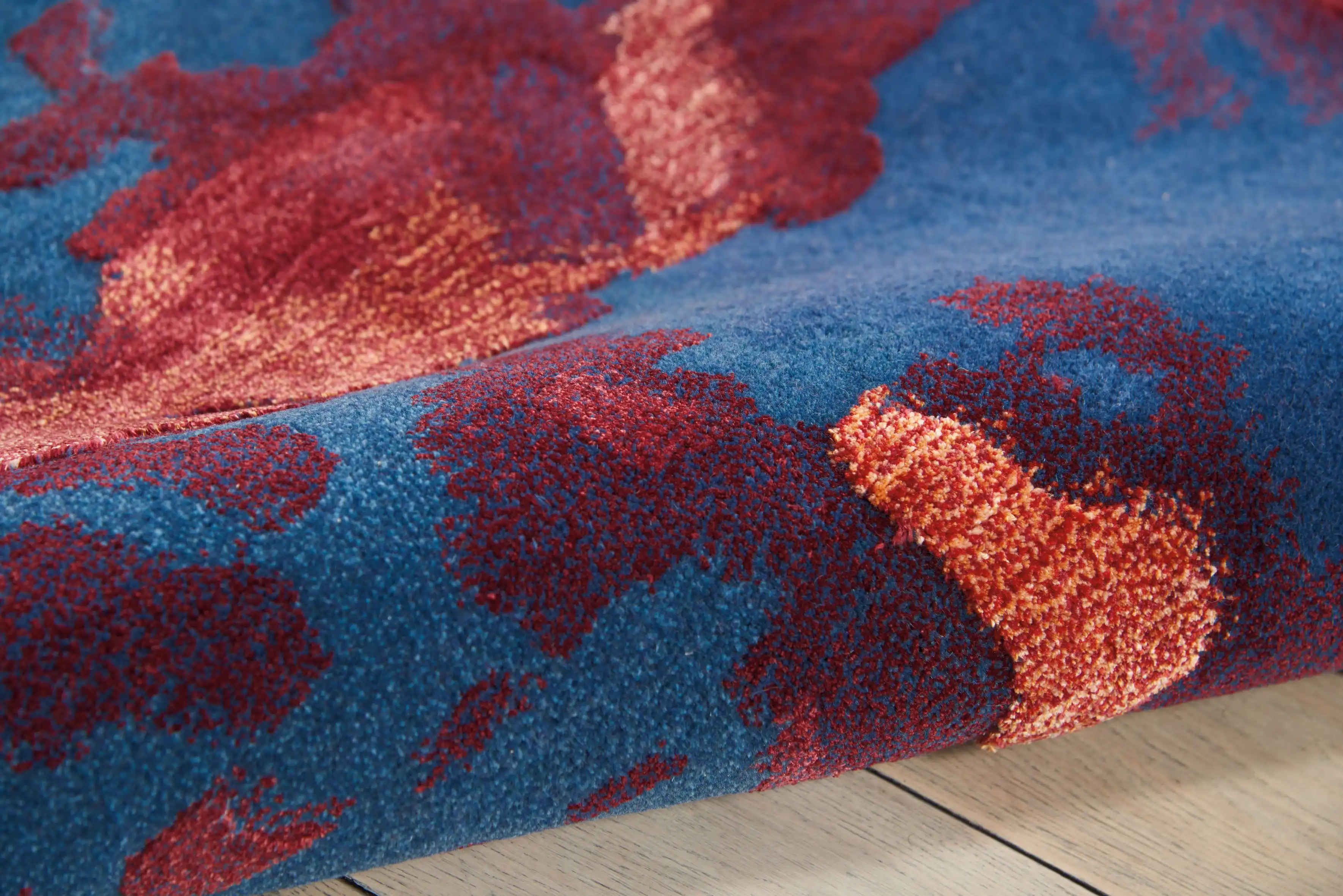 Prismatic PRS13 Blue Flame Rug - Image 4