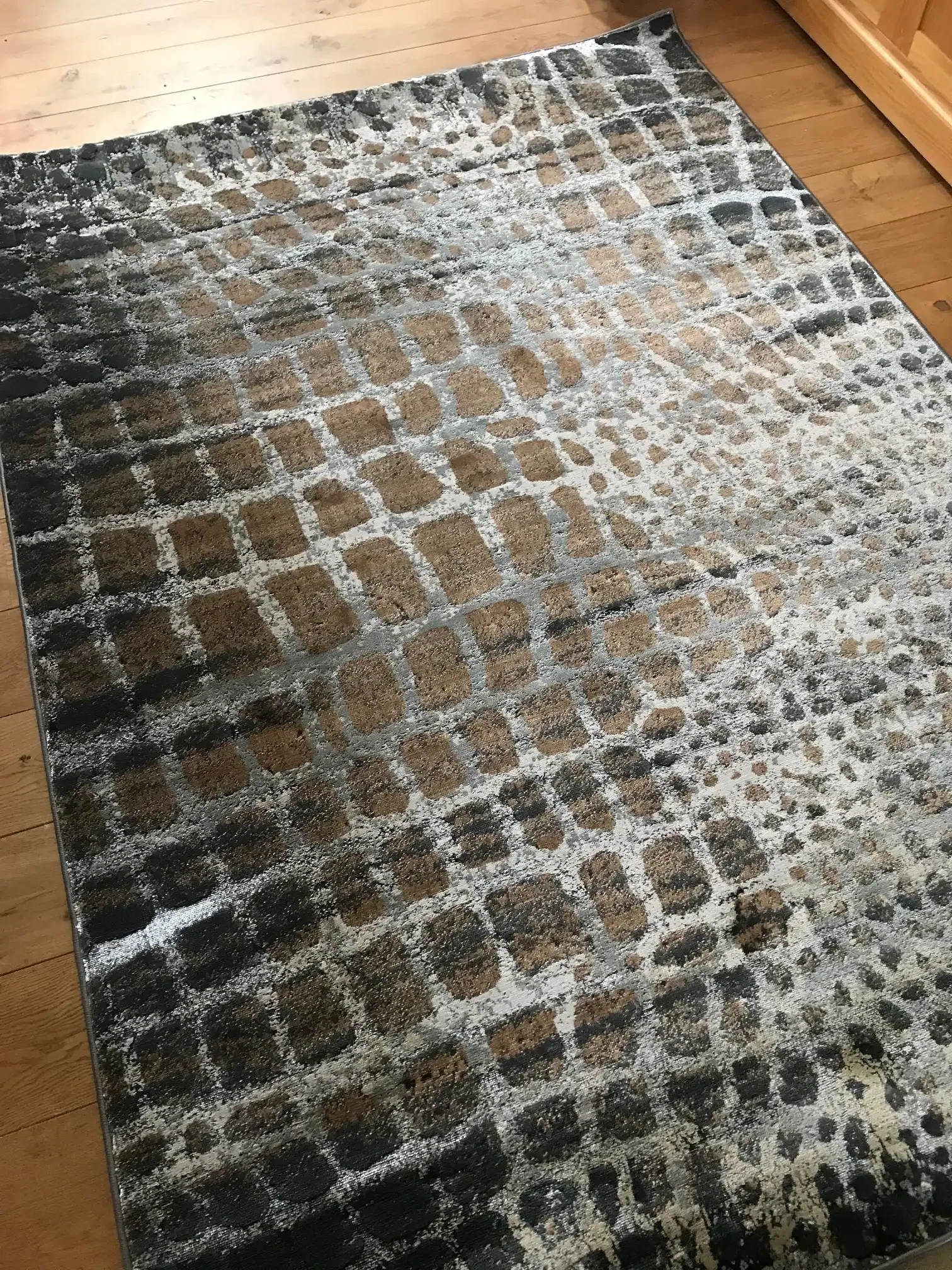 Quantum QU02 Giraffe Rug - Image 4