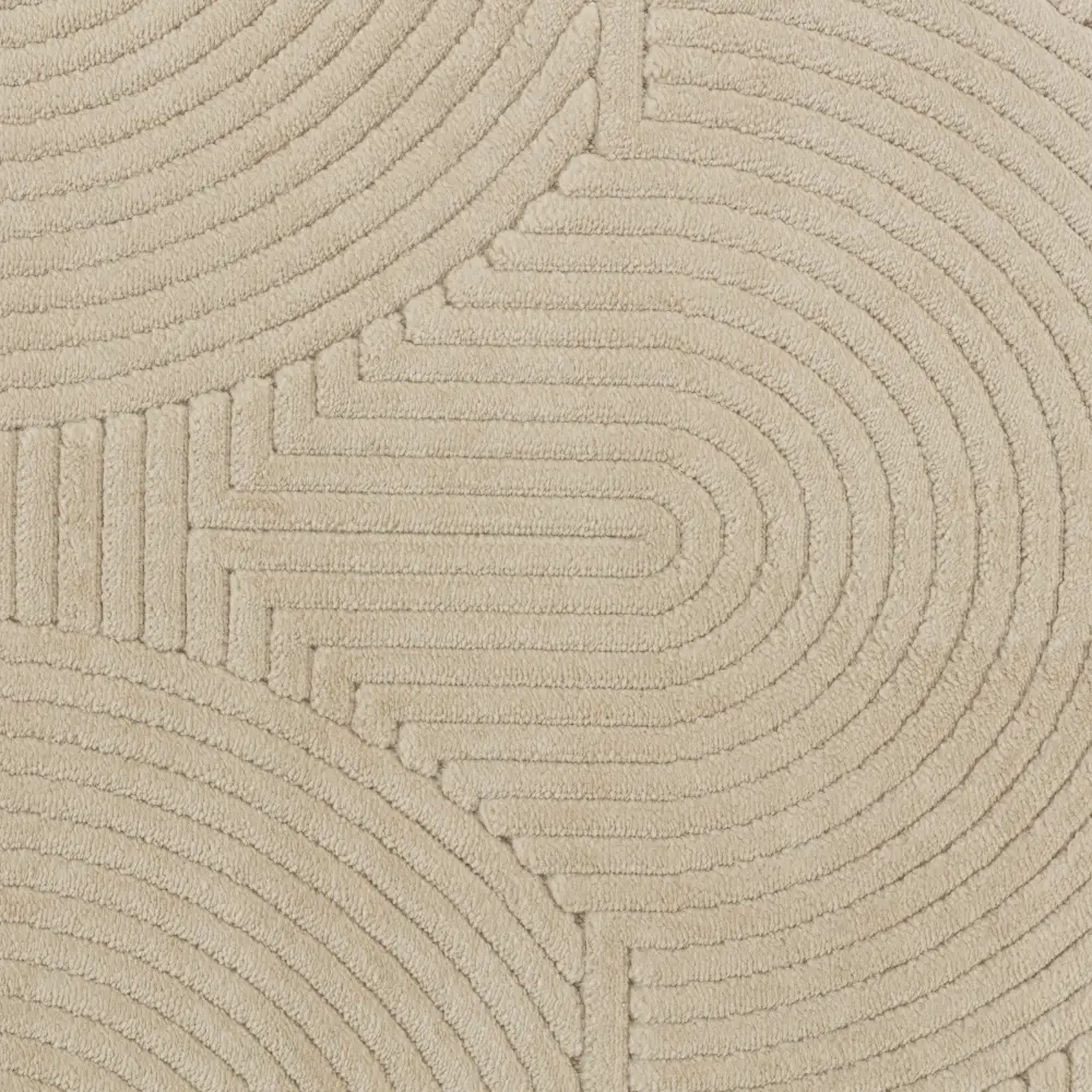 Reyko In- & Outdoor 3D High & Low Pile Textured Beige Rug - Image 4