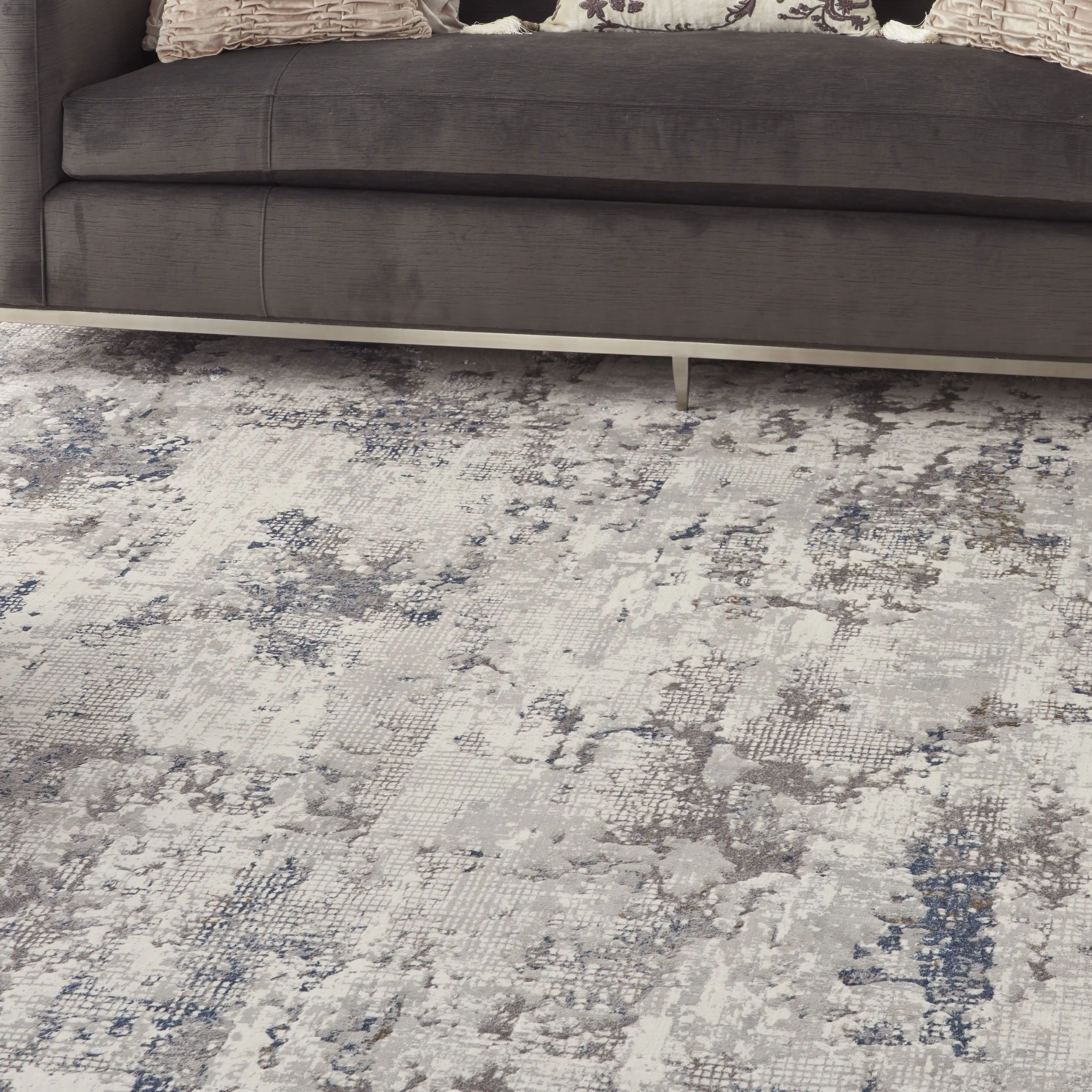 Royal Terrace KI42 WHTBL Rug - Image 3