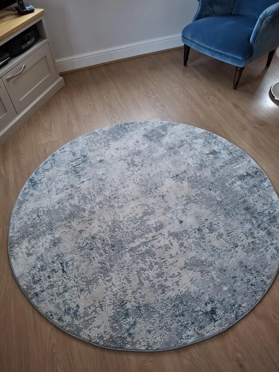 Rustic Textures RUS07 Ivory Grey Blue Rug - Image 4