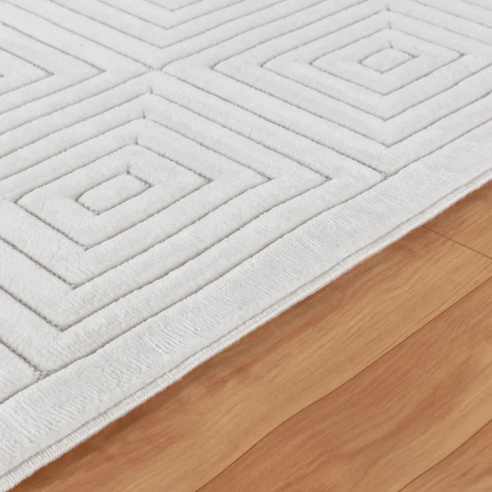 Sakura In- & Outdoor 3D High & Low Pile Textured White Rug - Image 11