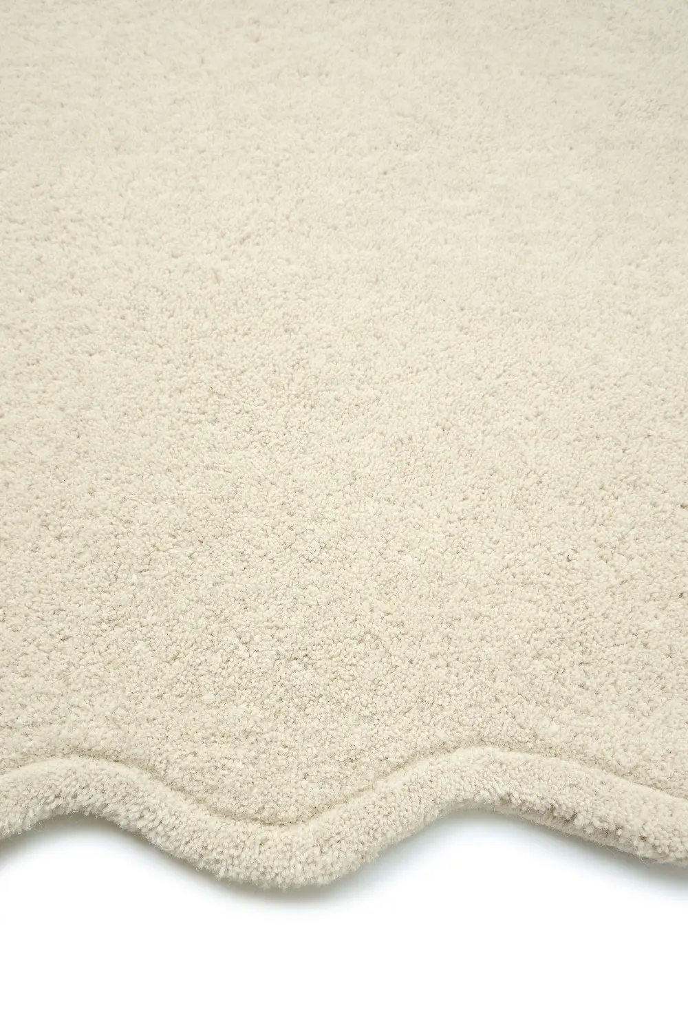 Scalloped Elsie Cream