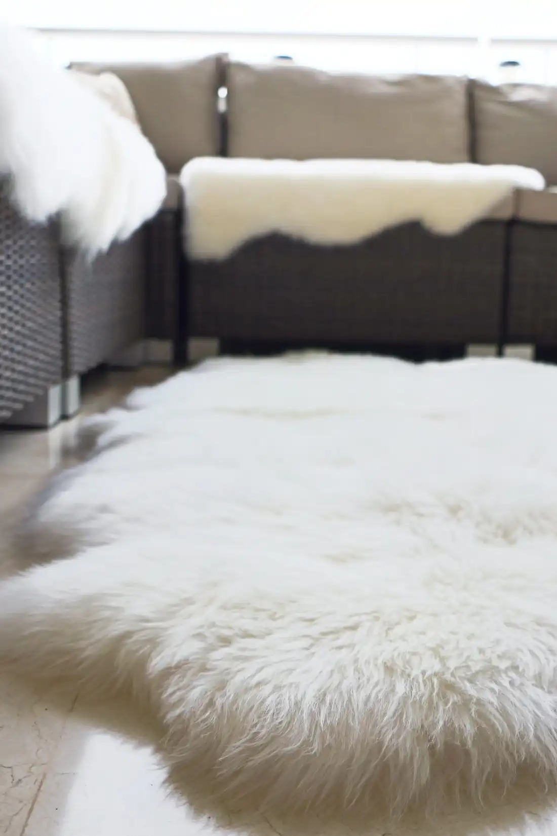 SheepSkins Hug Natural Rug - Image 2