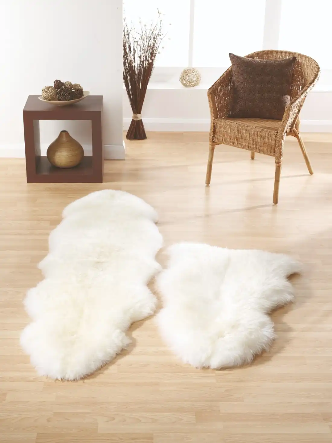 SheepSkins Hug Natural Rug - Image 4