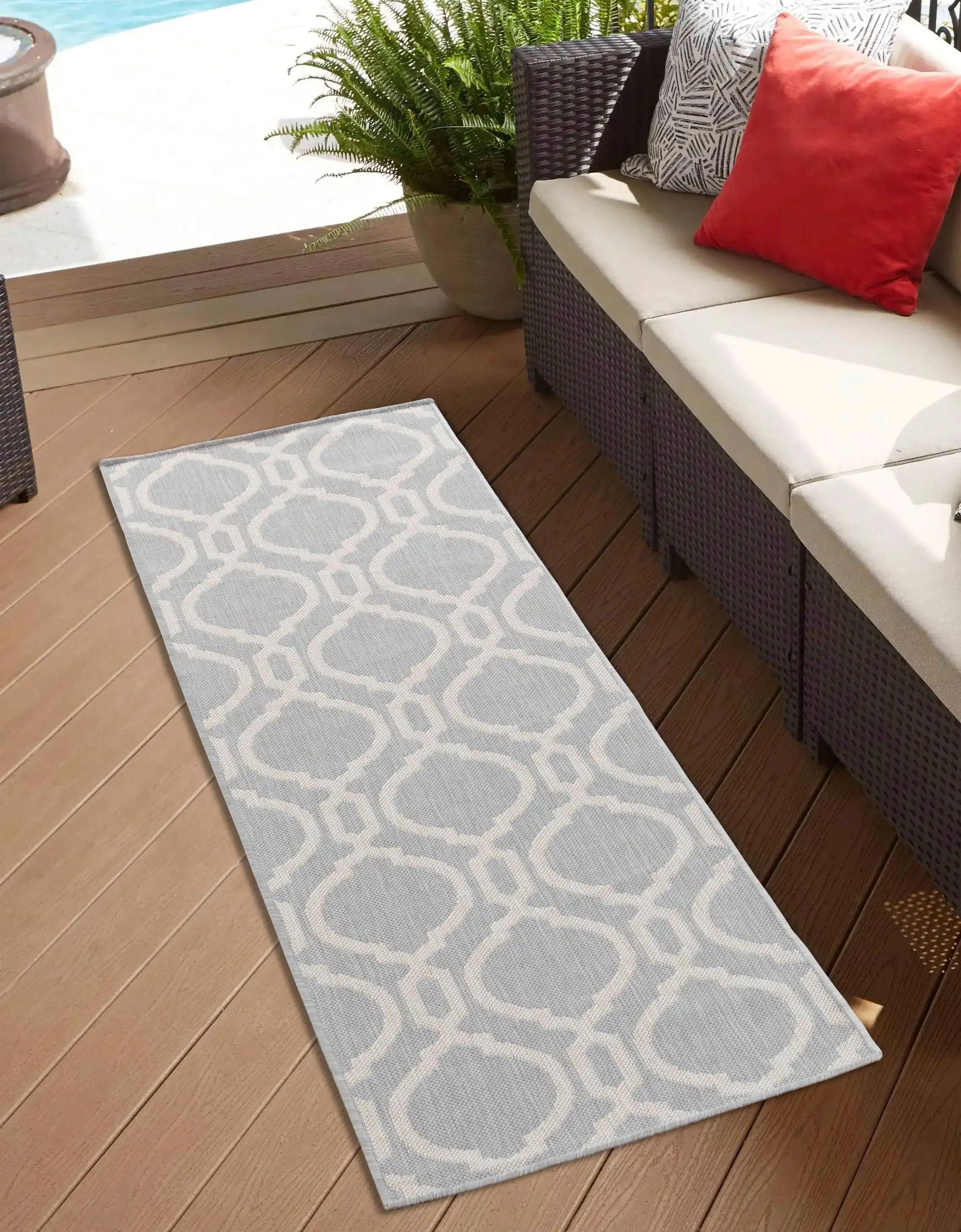 Sky Outdoor Trellis Silver Rug - Image 3