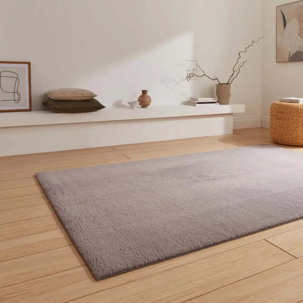 Snug Dark Grey Rug - Image 2