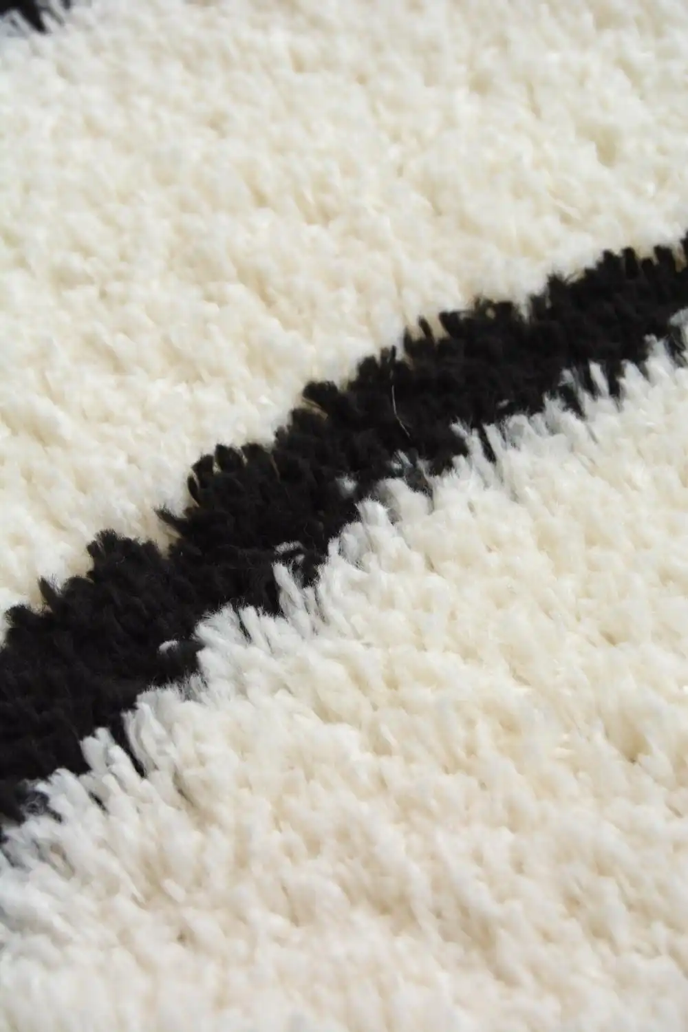 Snug Melrose ISO BLACK Rug - Image 2