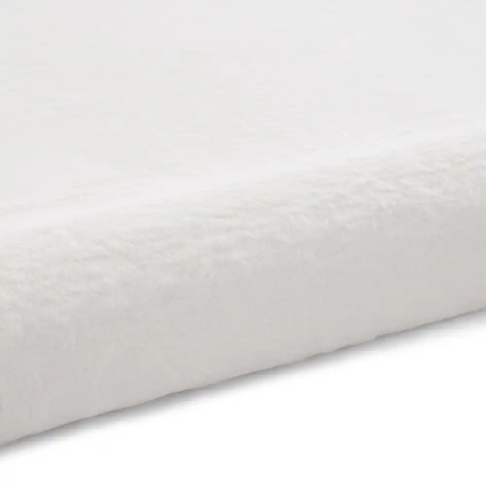 Snug White Rug - Image 9