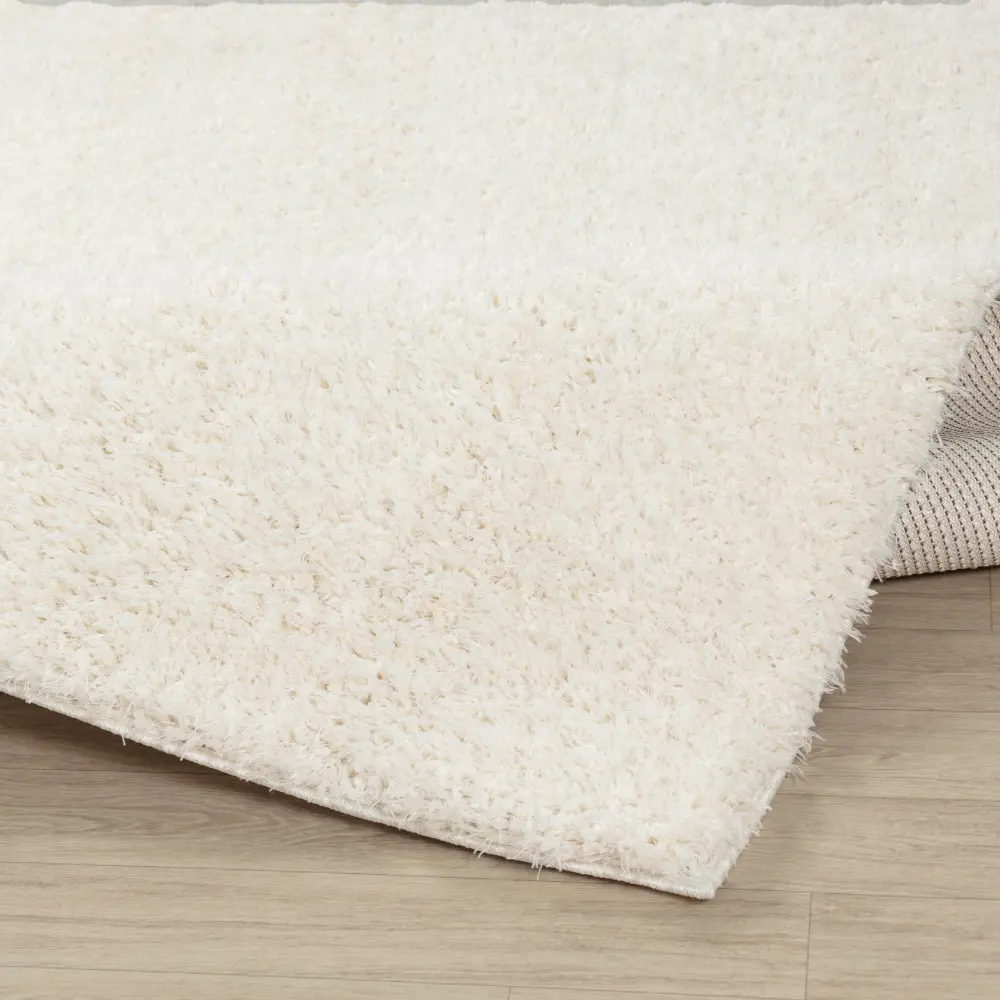 Soso Shaggy Solid Color Plush Pile Cream Rug - Image 7