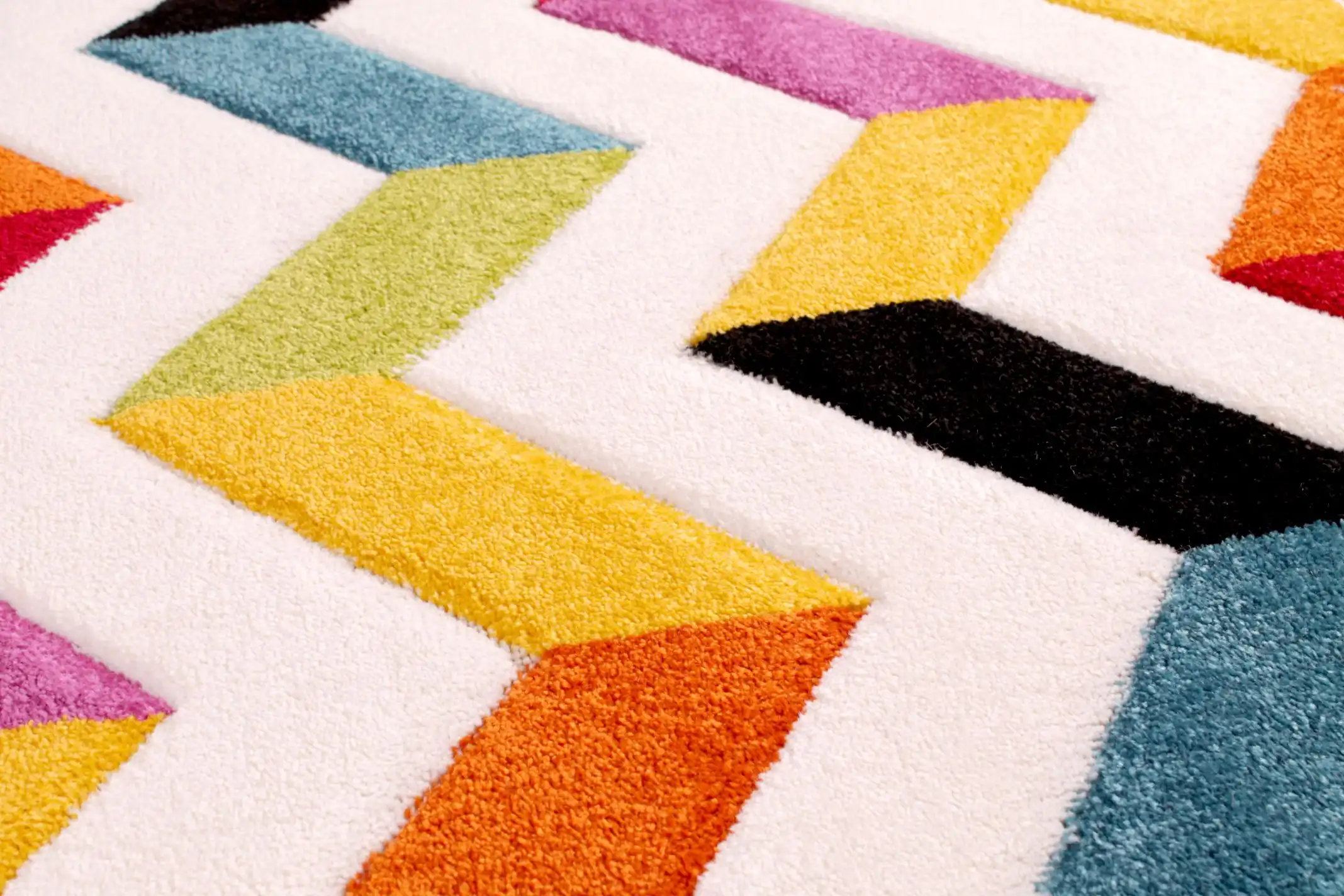 Spectra Coral Rug - Image 4