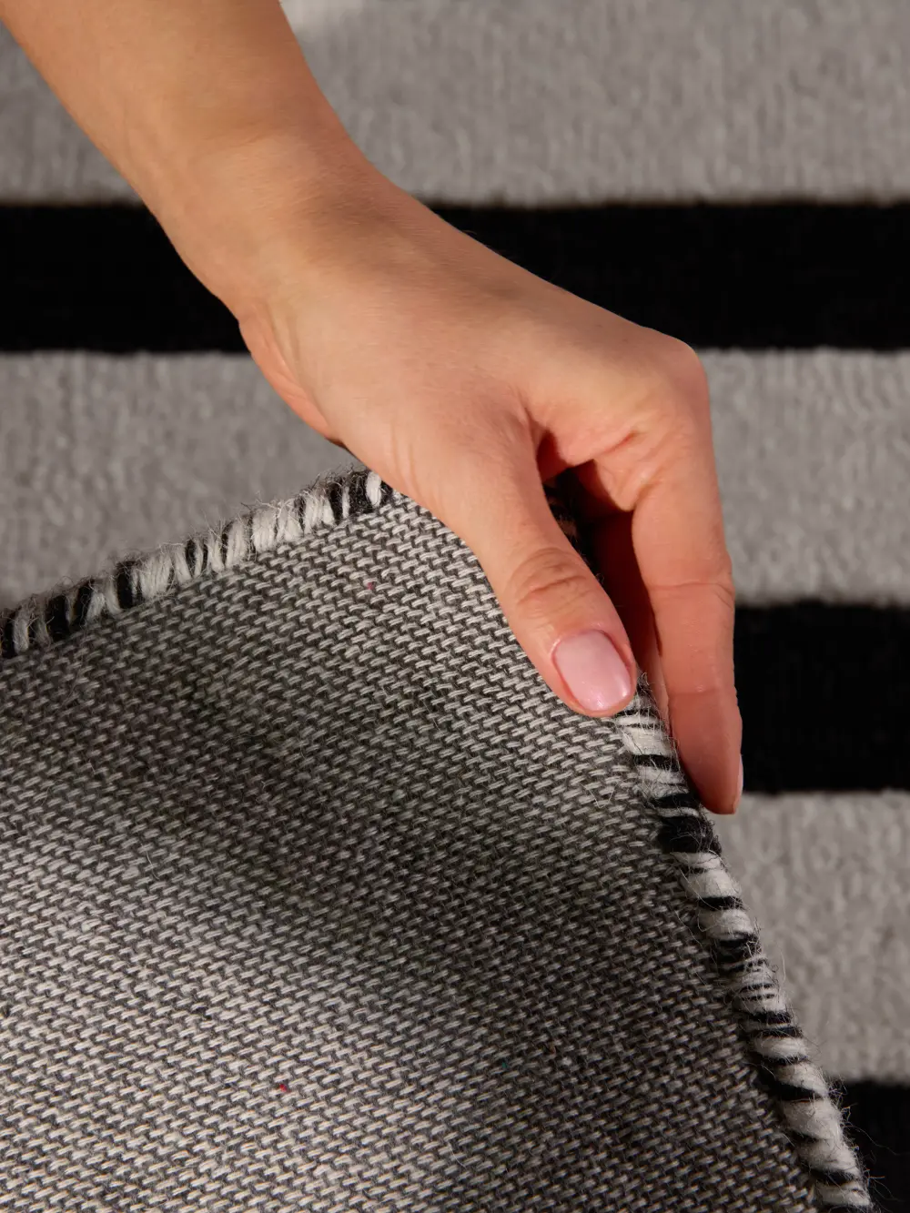 Stryve Woolen Rug Noir Black White 106358 - Image 7
