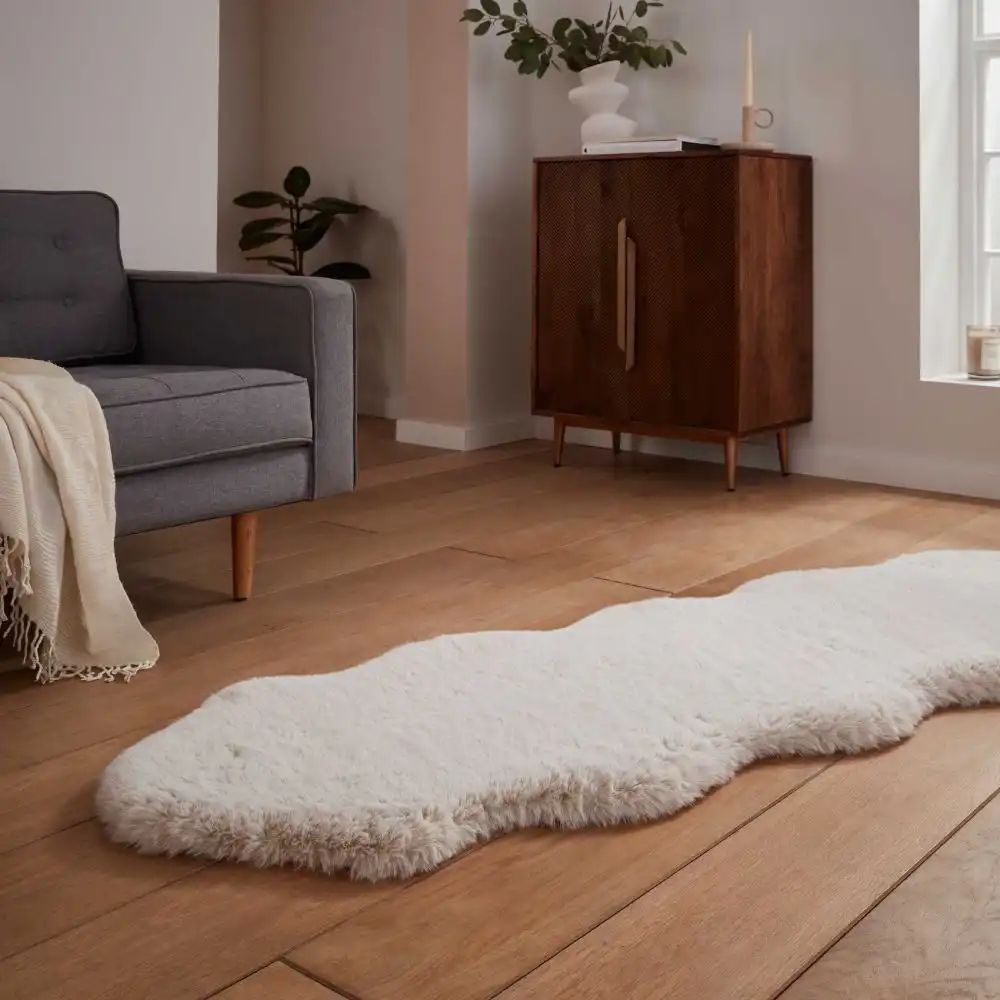 Super Teddy Sheepskin Beige Rug - Image 4