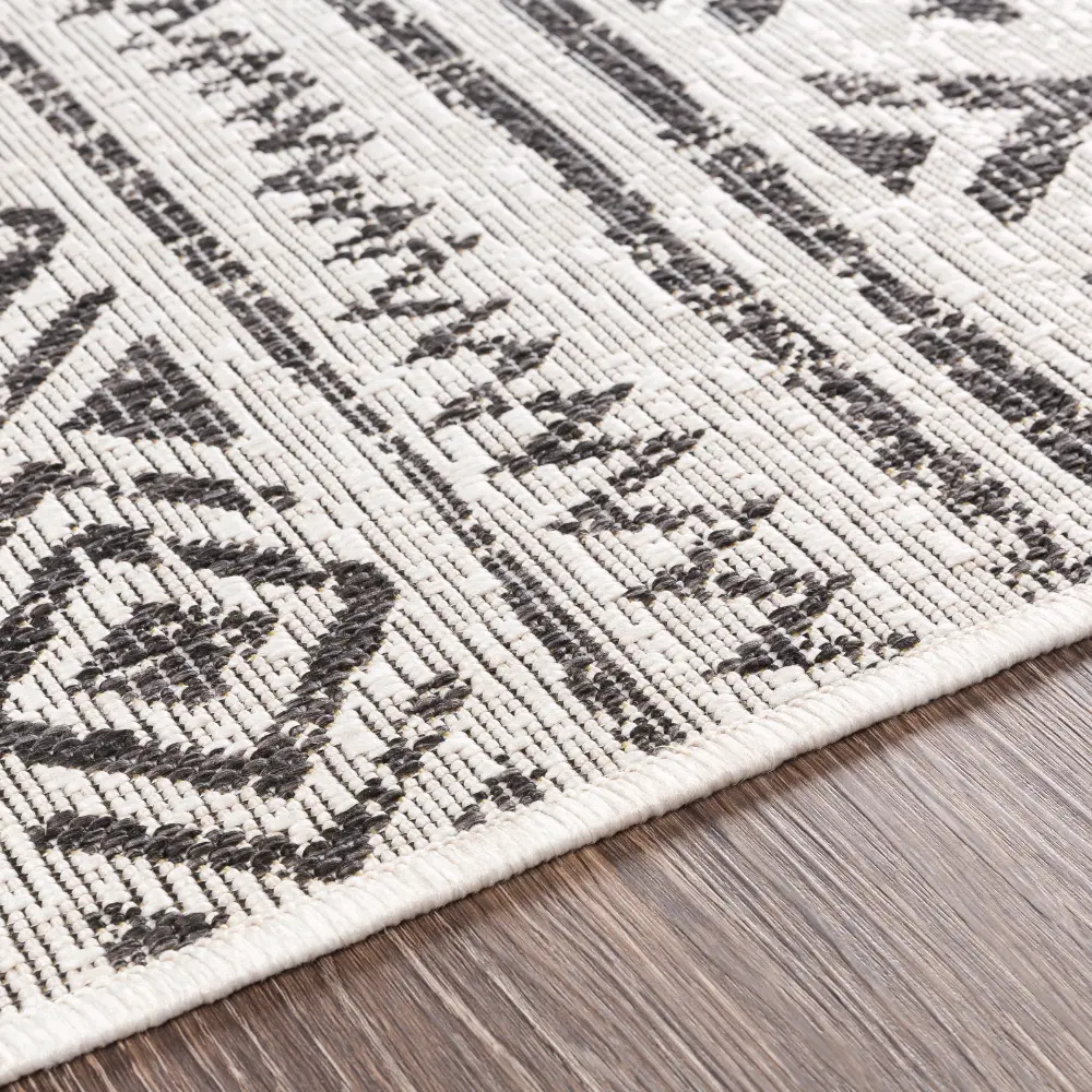 Titi In- & Outdoor Geometric Black Rug - Image 11