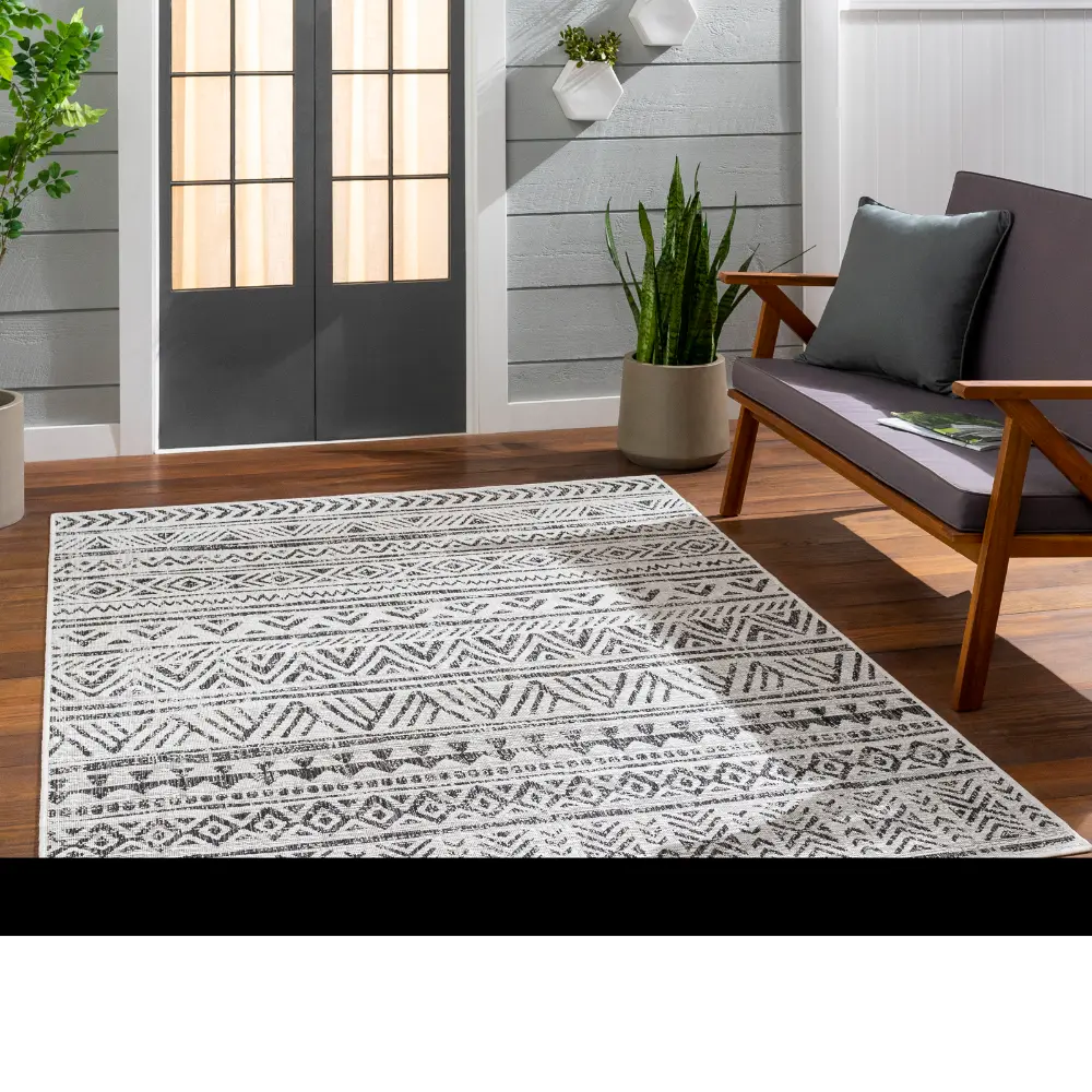 Titi In- & Outdoor Geometric Black Rug - Image 2
