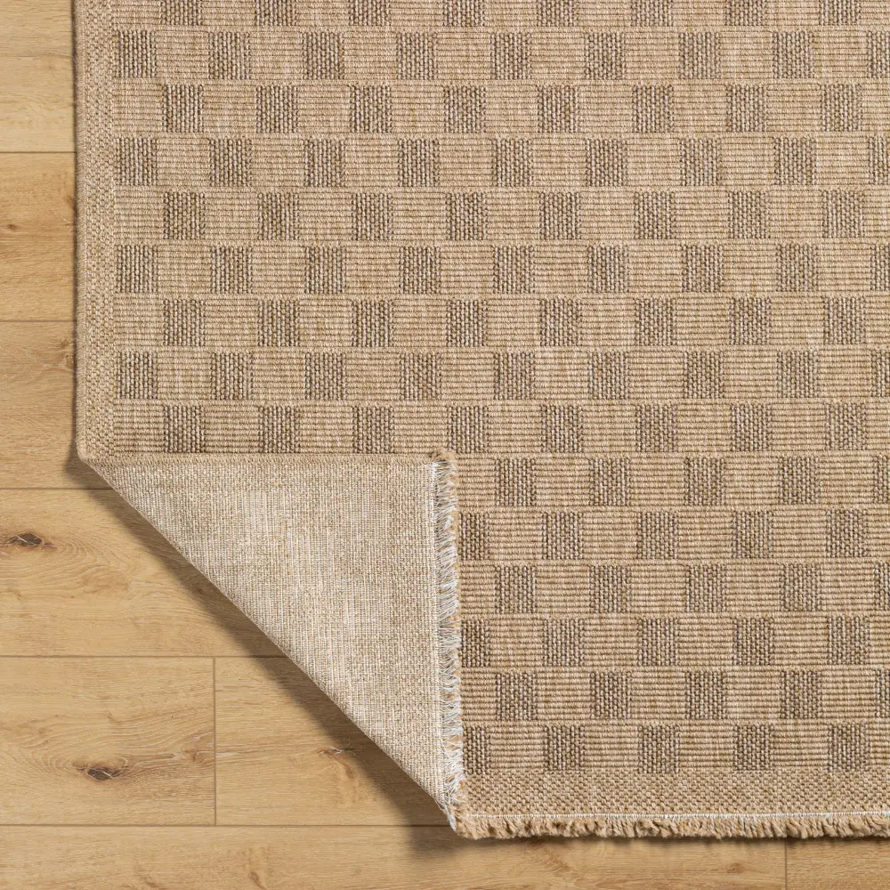 Tori In- & Outdoor Cottage Jute-Look Light Brown Checkered Rug - Image 4