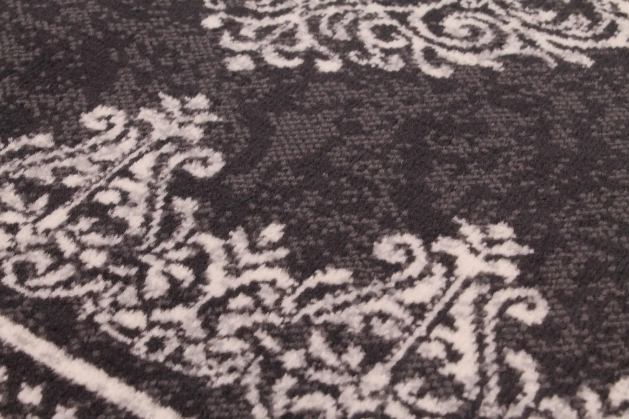 Traditional Poly Douglas Dark Grey Rug - Image 3