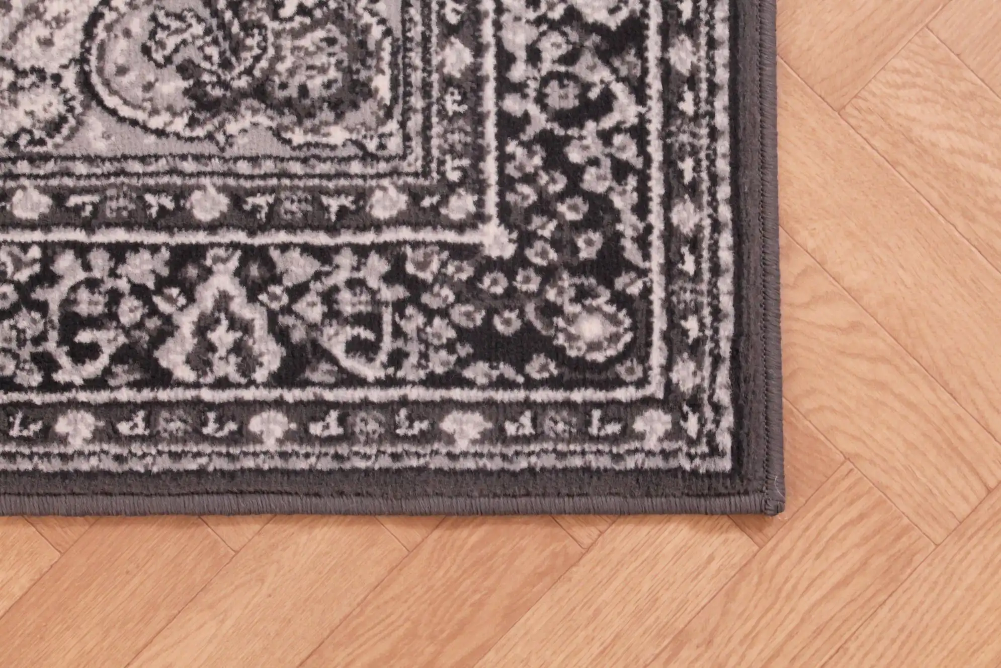 Traditional Poly Lancashire Dark Grey Rug - Image 5