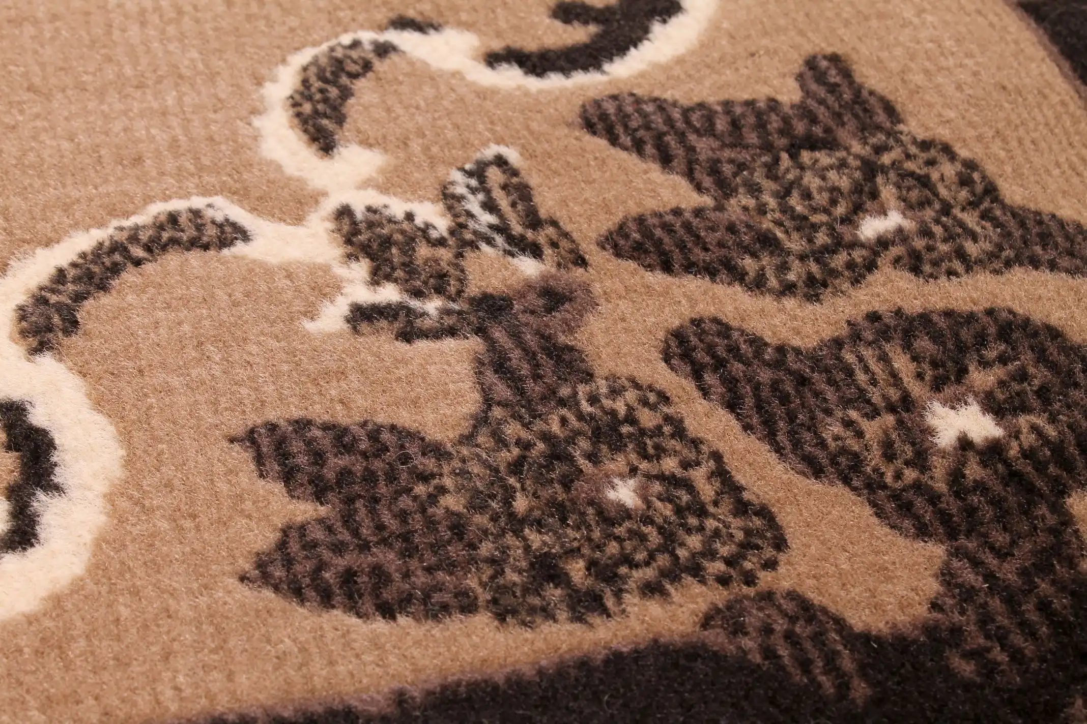 Traditional Poly Sandringham Taupe Rug - Image 3