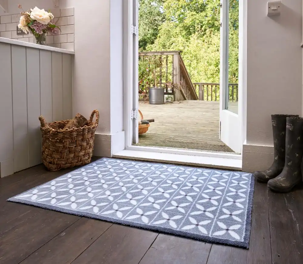 Turtle Designs 5 Flowerfields Grey Rug