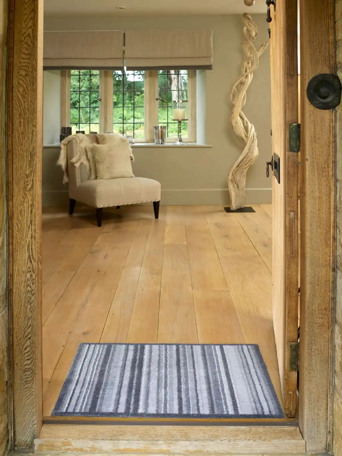 Turtle Designs Slate Stripe Rug - Image 3
