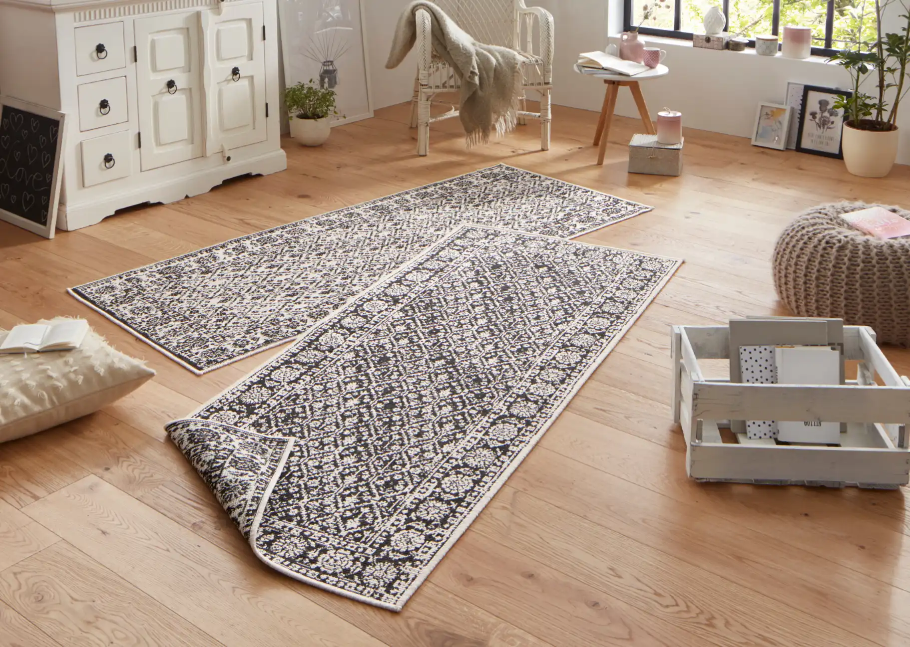 Twin 103113 Black Cream Rug - Image 4