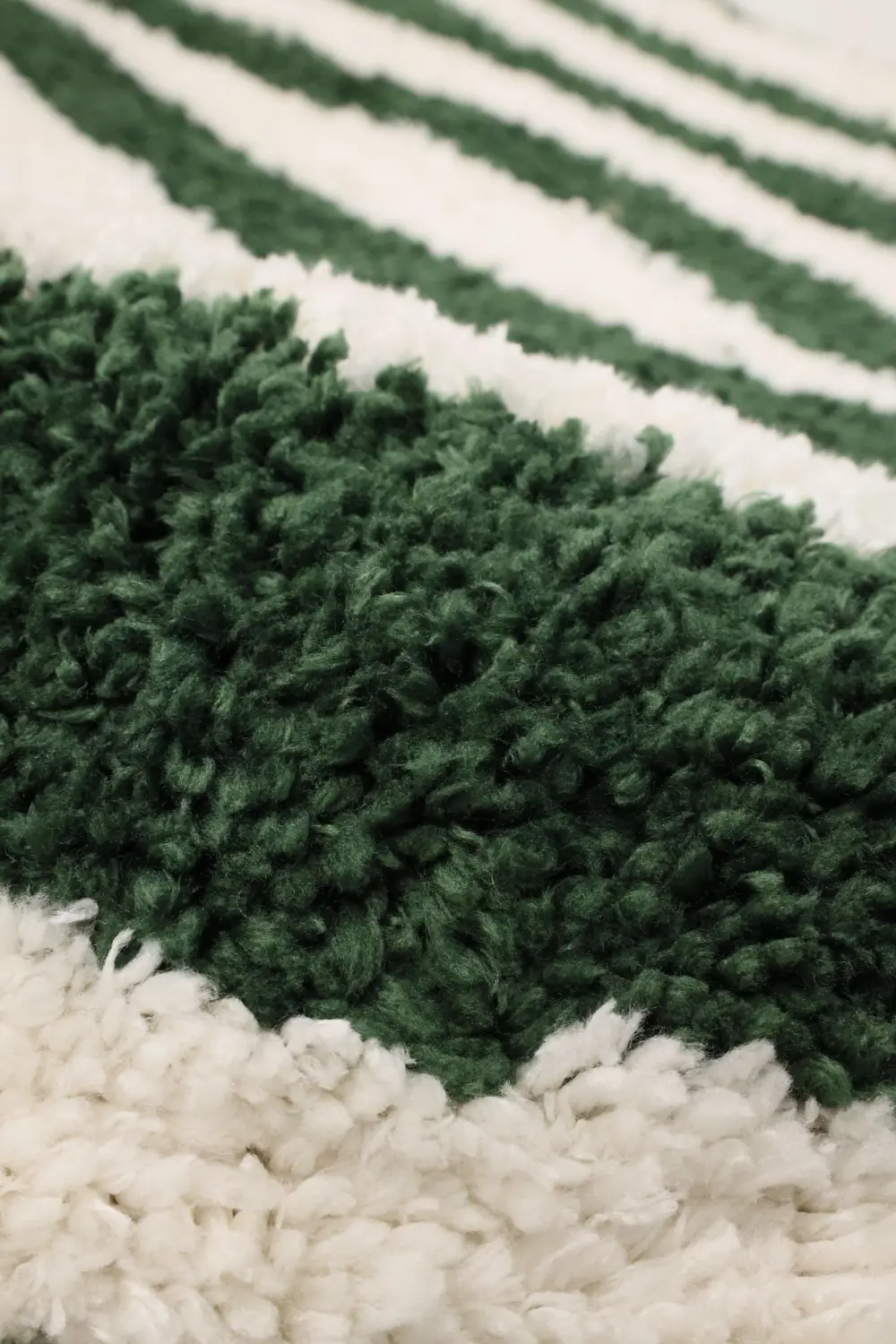 TWIST PULSE RUG GREEN - Image 3