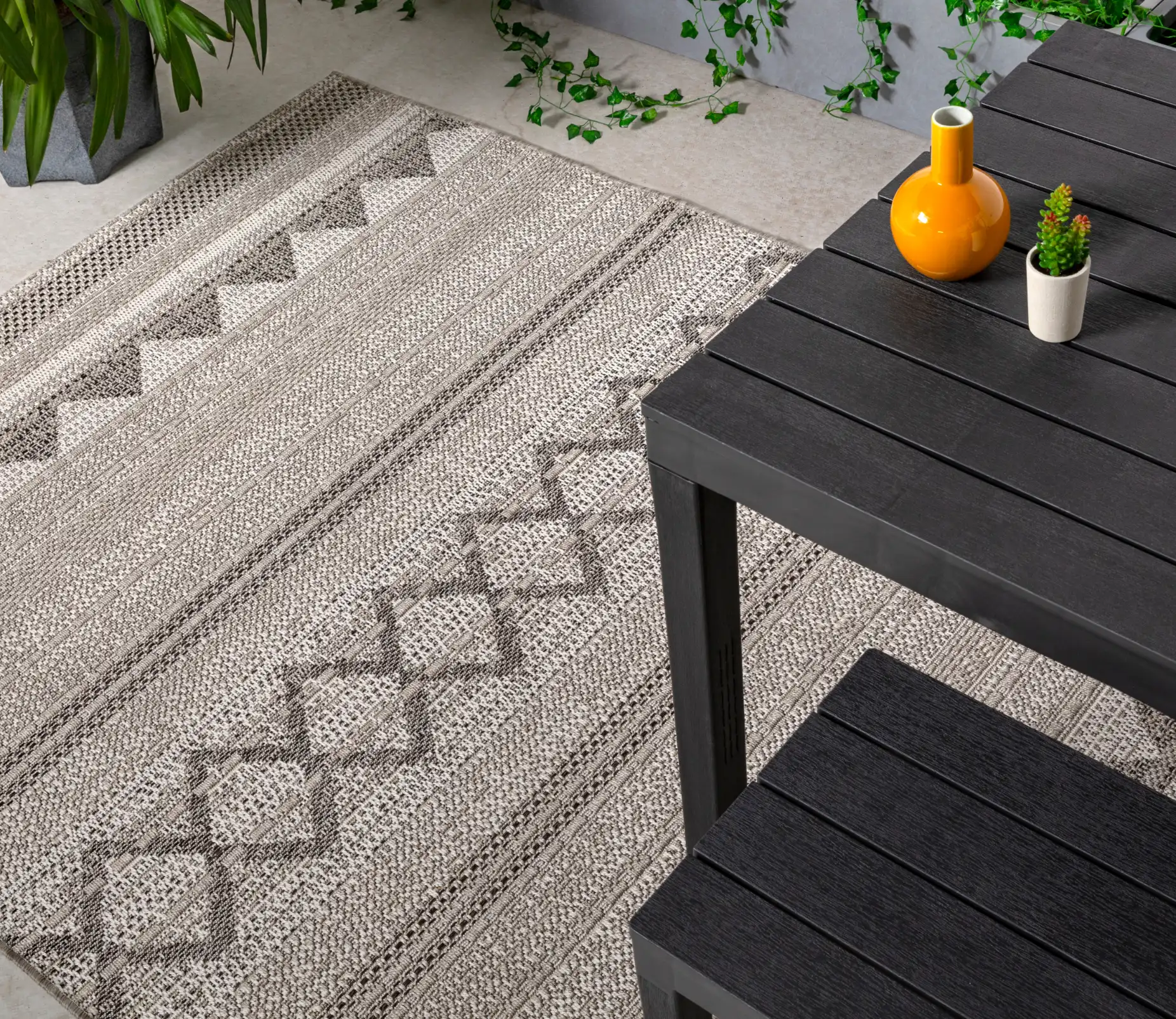 Varanda VA01 Natural Diamond Rug - Image 3