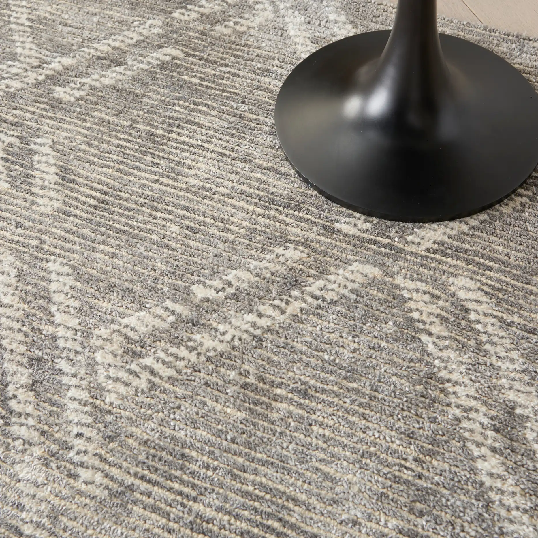 Venosa VSN01 Grey Ivory Rug - Image 2