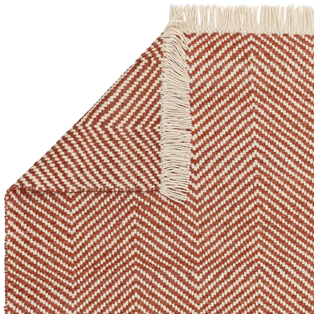Vigo Rust Rug - Image 4