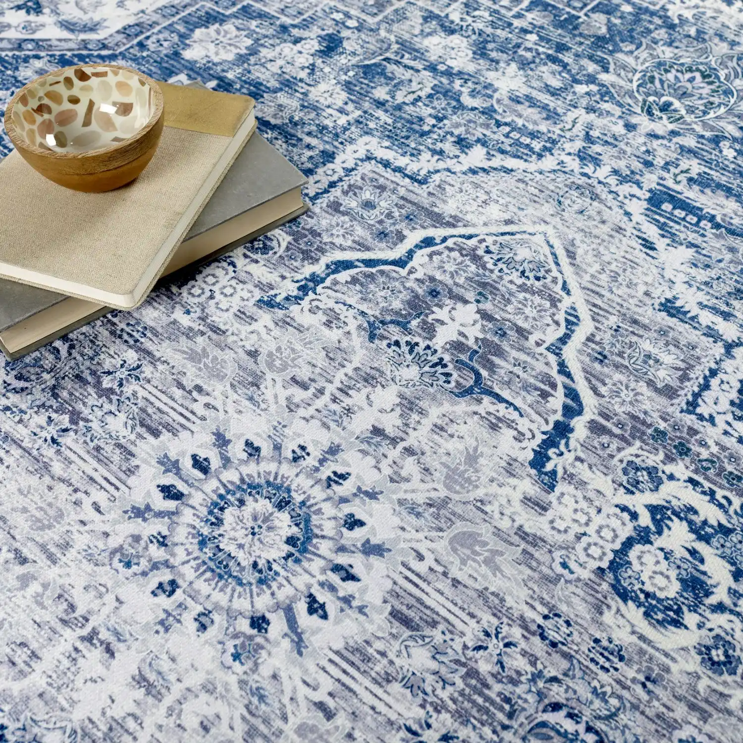 Washable Hug Garda Blue Rug - Image 3