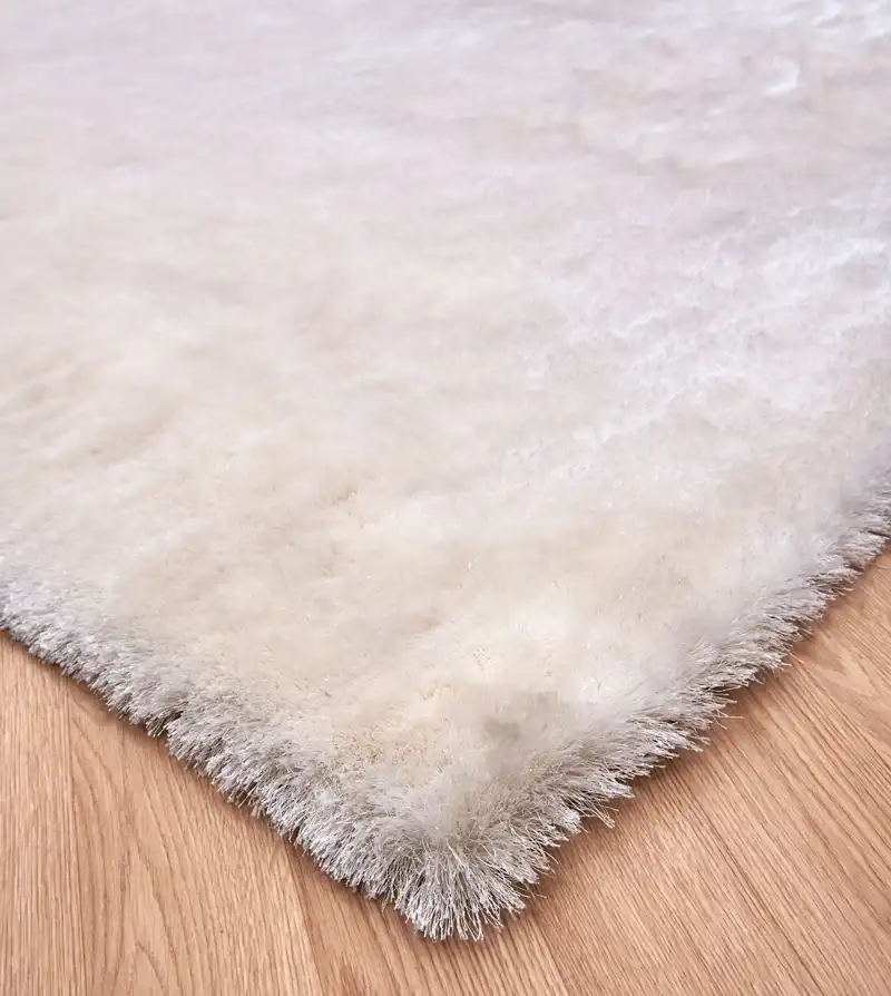 Whisper Ivory to White Rug - Image 3